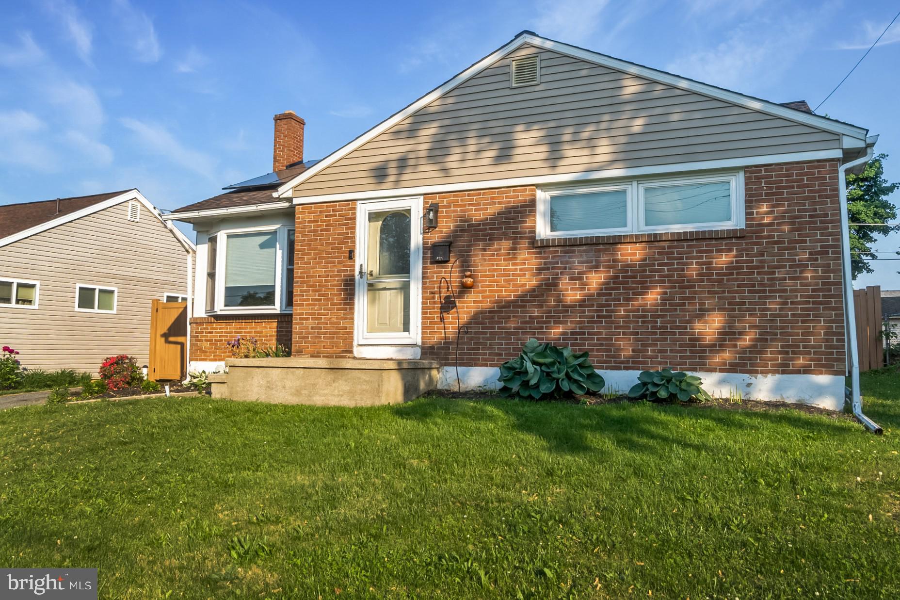 524 BOEING AVENUE