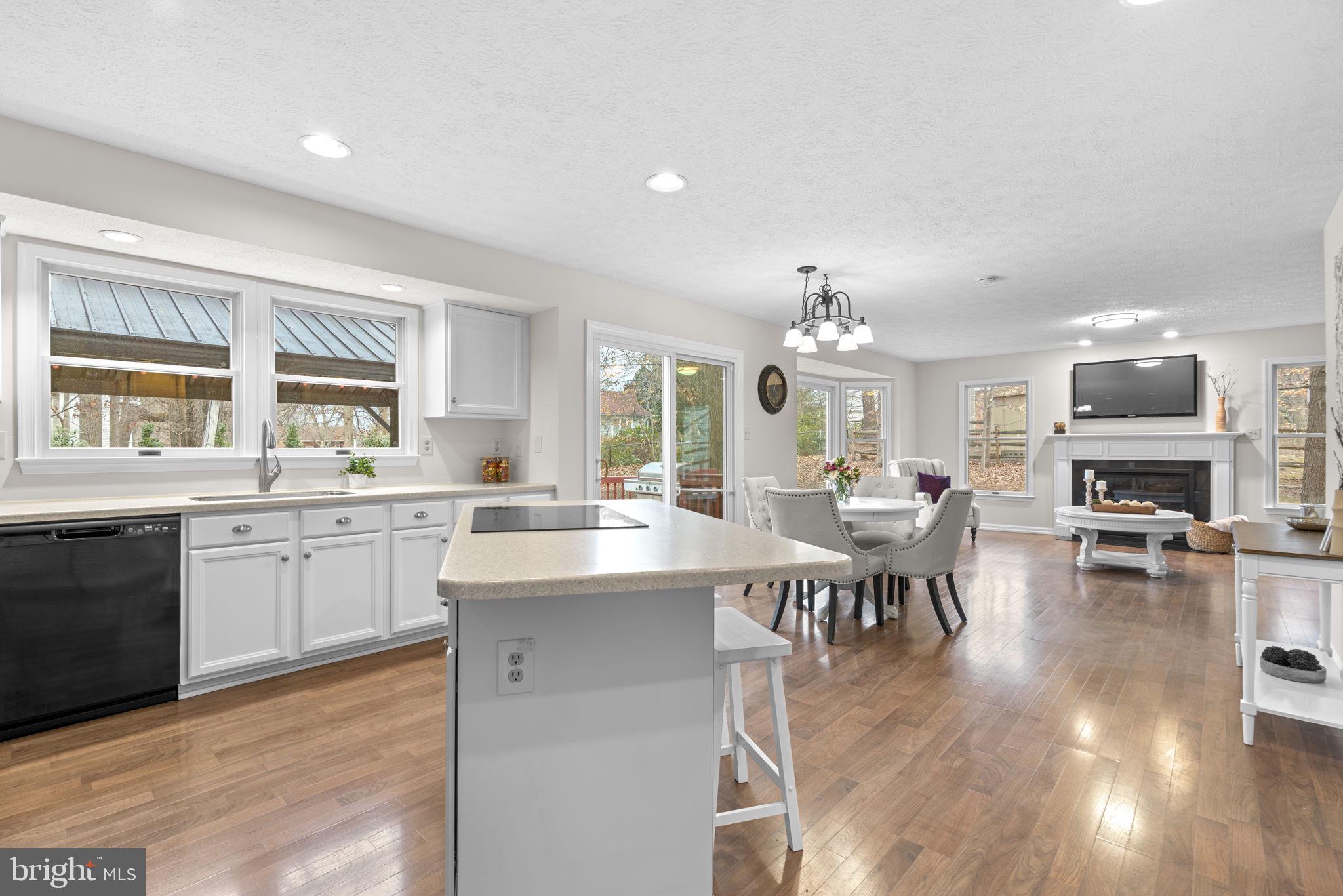 HICKORY RIDGE - Residential