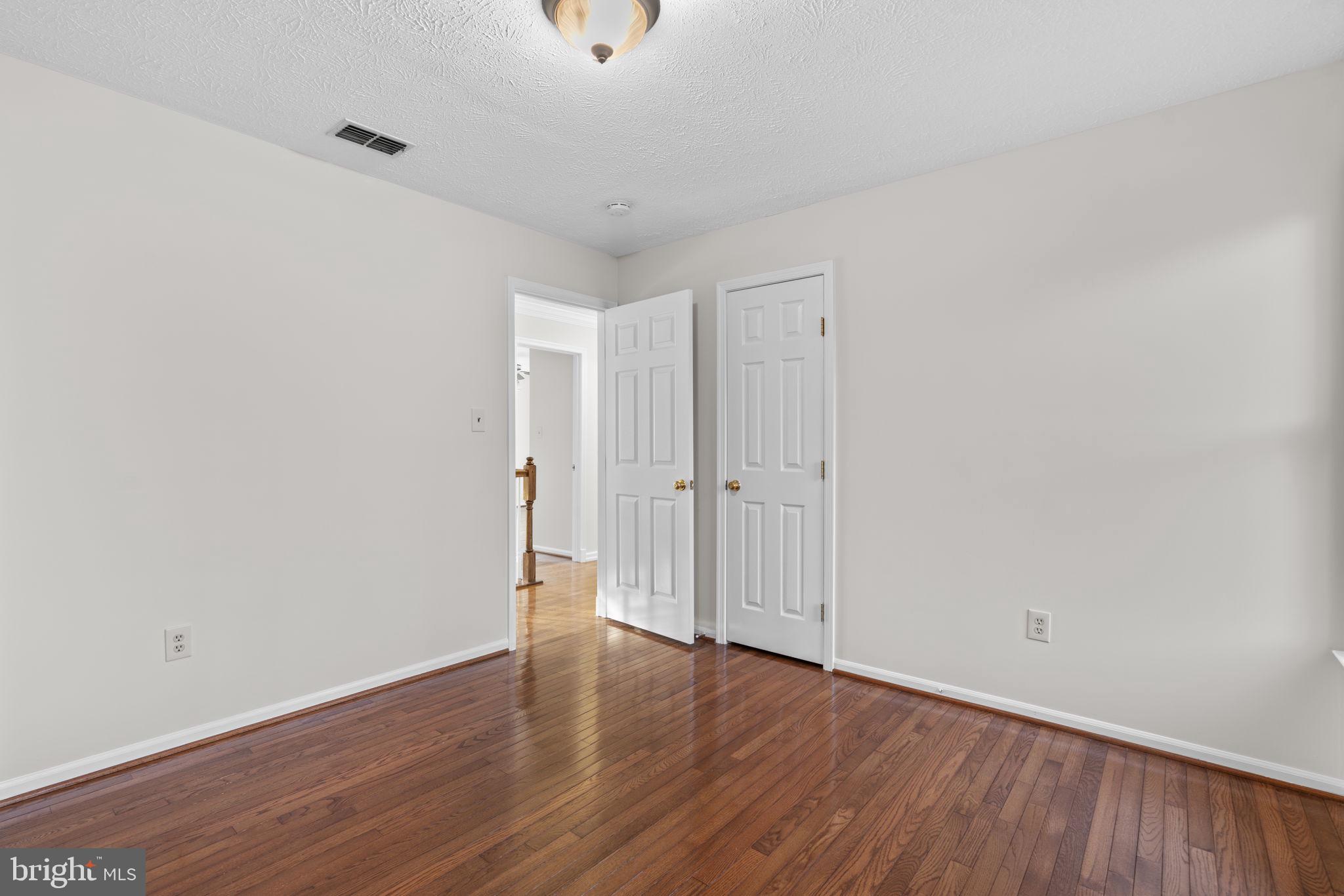 HICKORY RIDGE - Residential