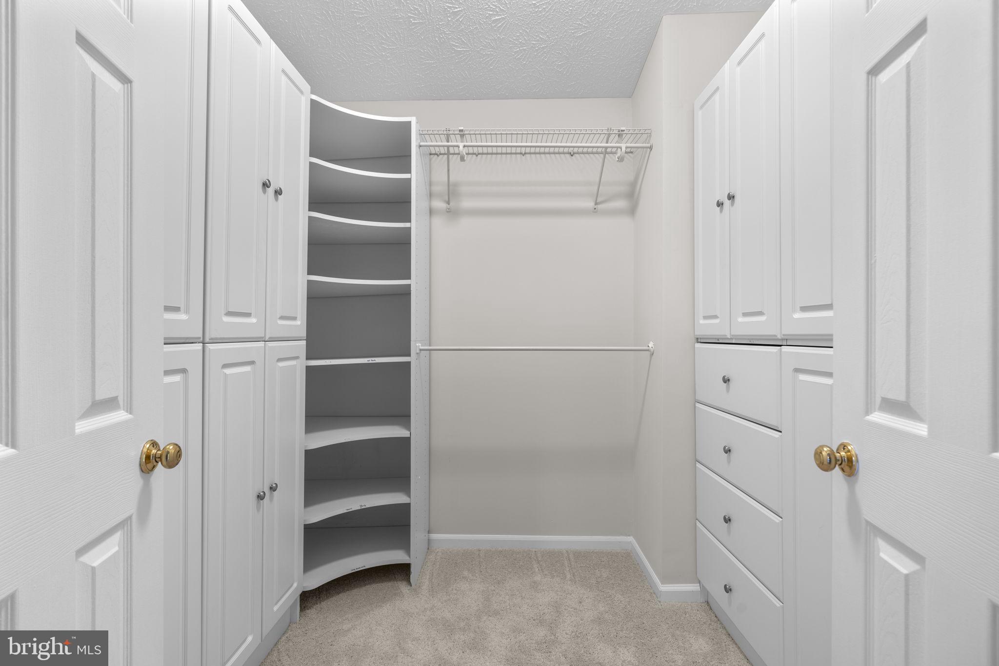 HICKORY RIDGE - Residential