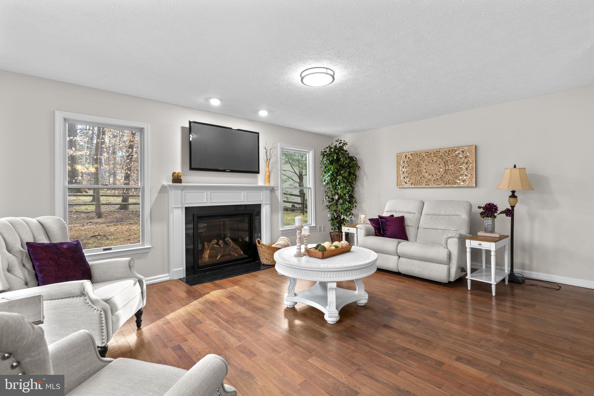 HICKORY RIDGE - Residential