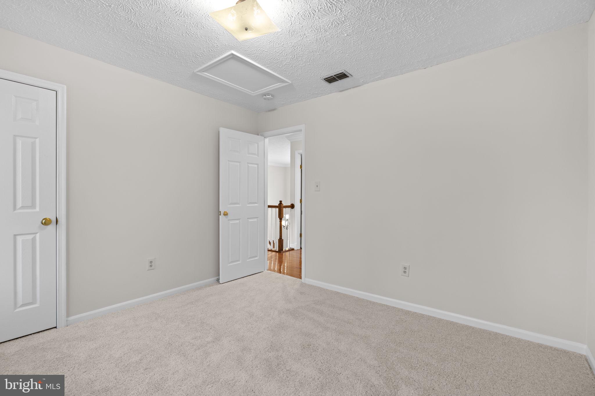 HICKORY RIDGE - Residential