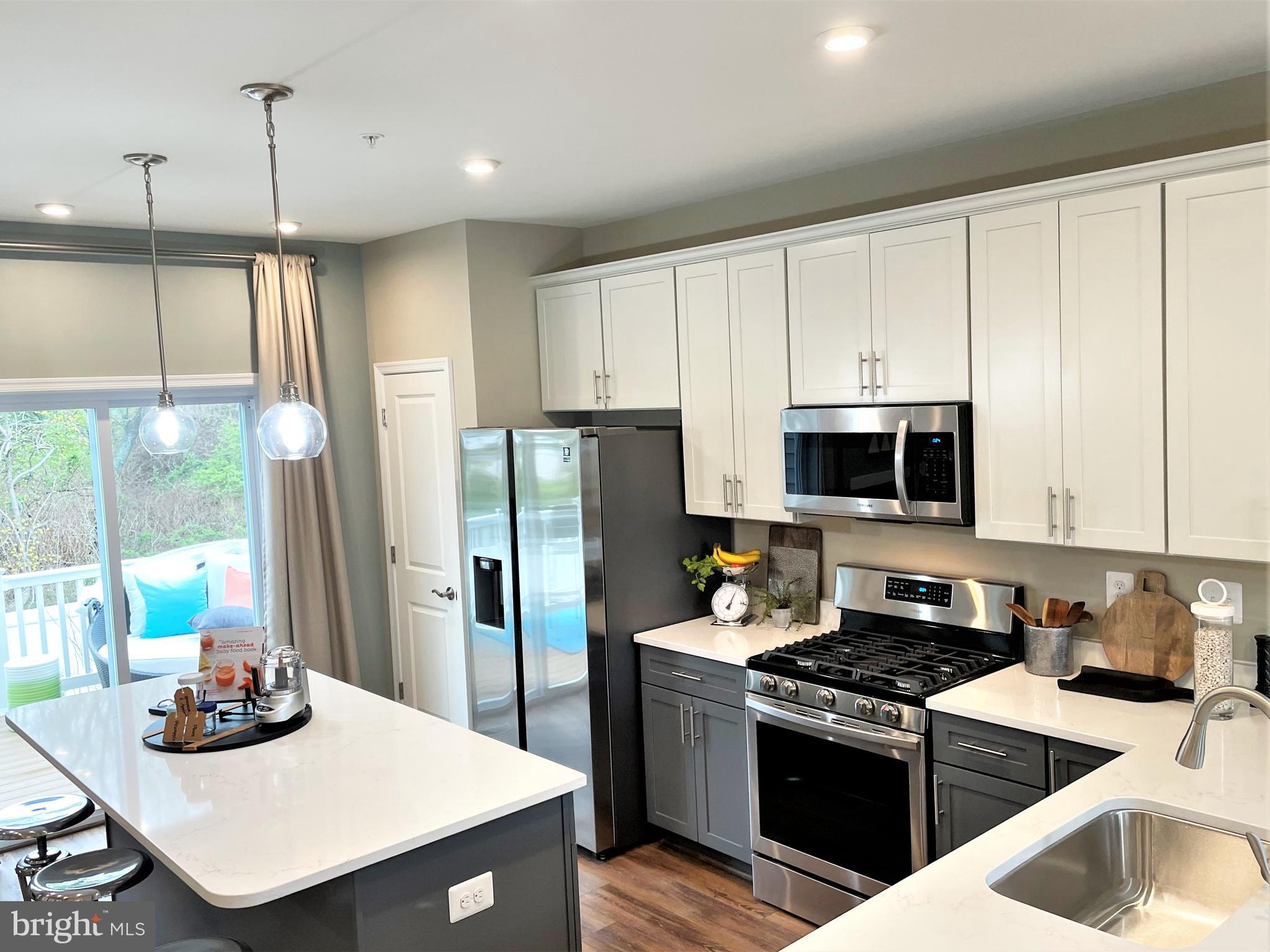 TOWNS AT PARKE WEST - Residential