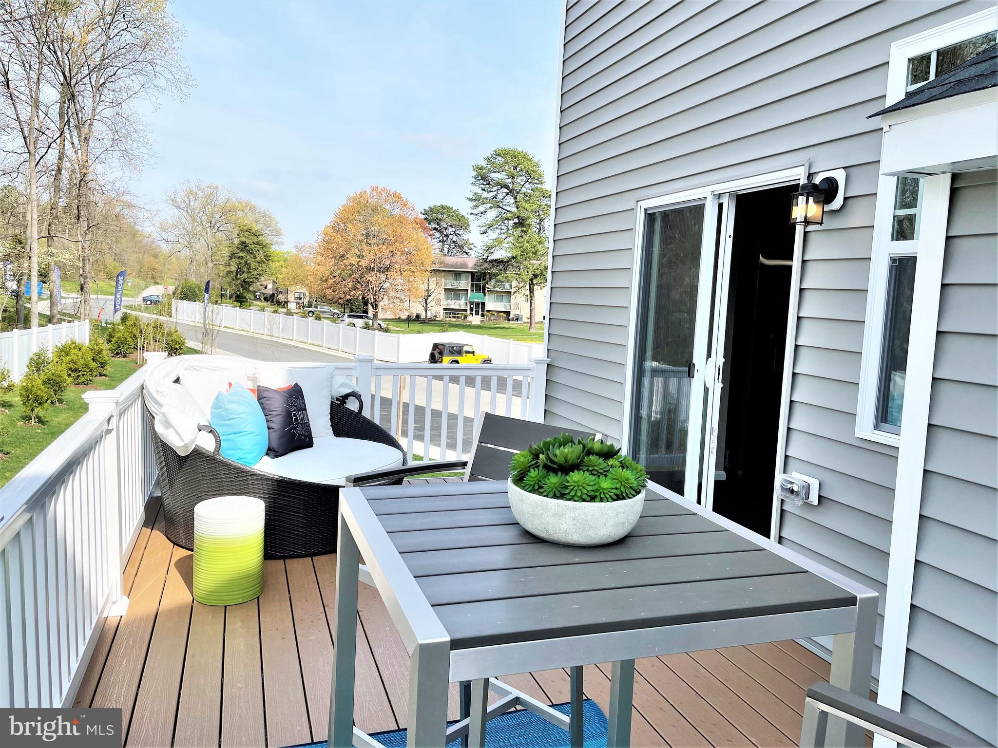 TOWNS AT PARKE WEST - Residential