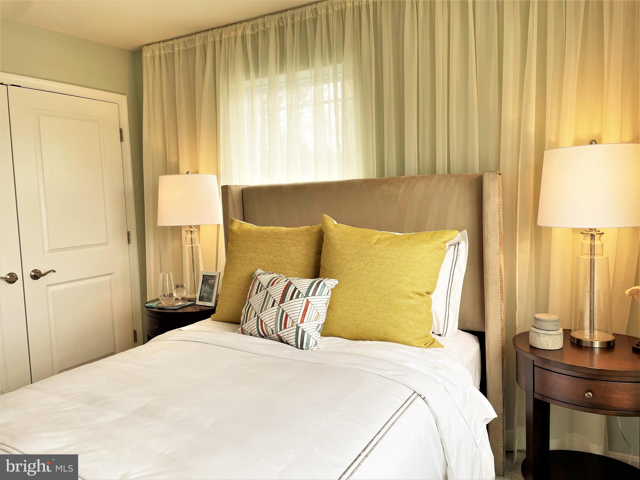 TOWNS AT PARKE WEST - Residential