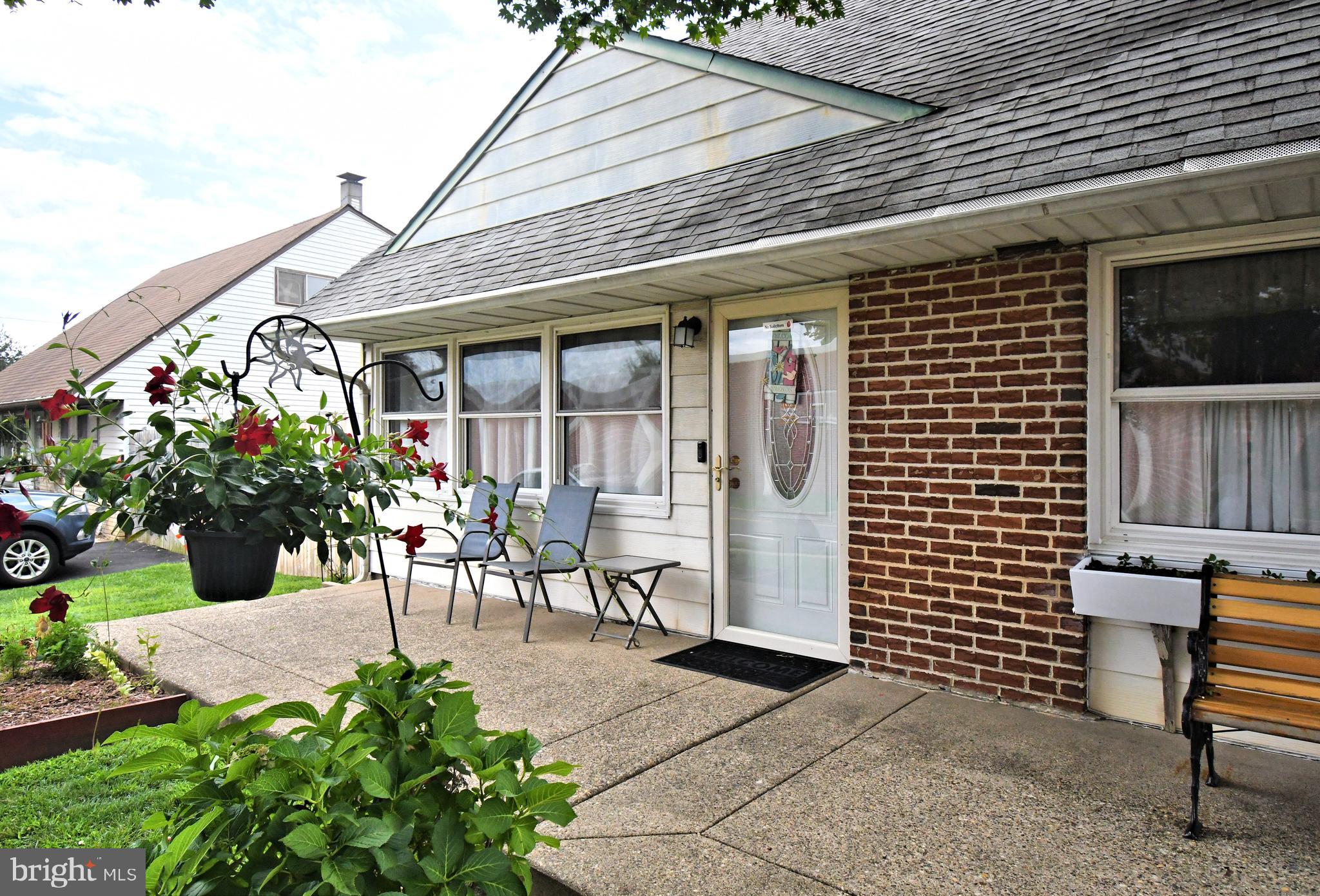 2830 WOODHAVEN ROAD