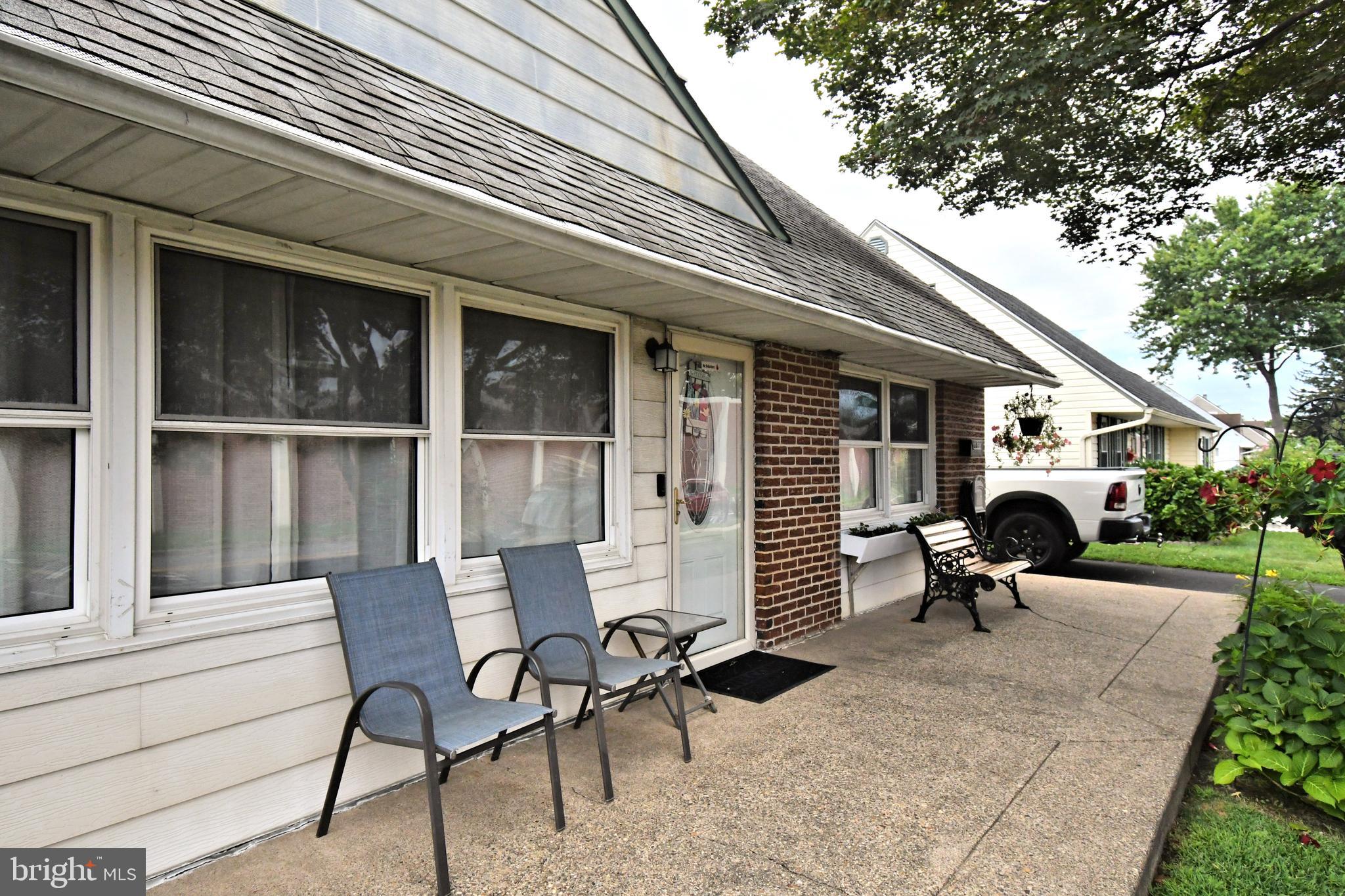 2830 WOODHAVEN ROAD