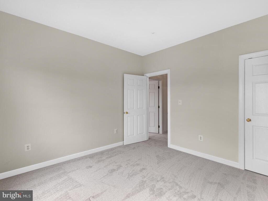 QUINCE ORCHARD PARK - Residential Lease