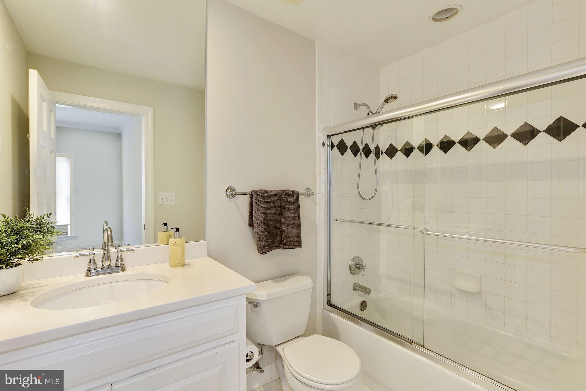 AVENEL - Residential