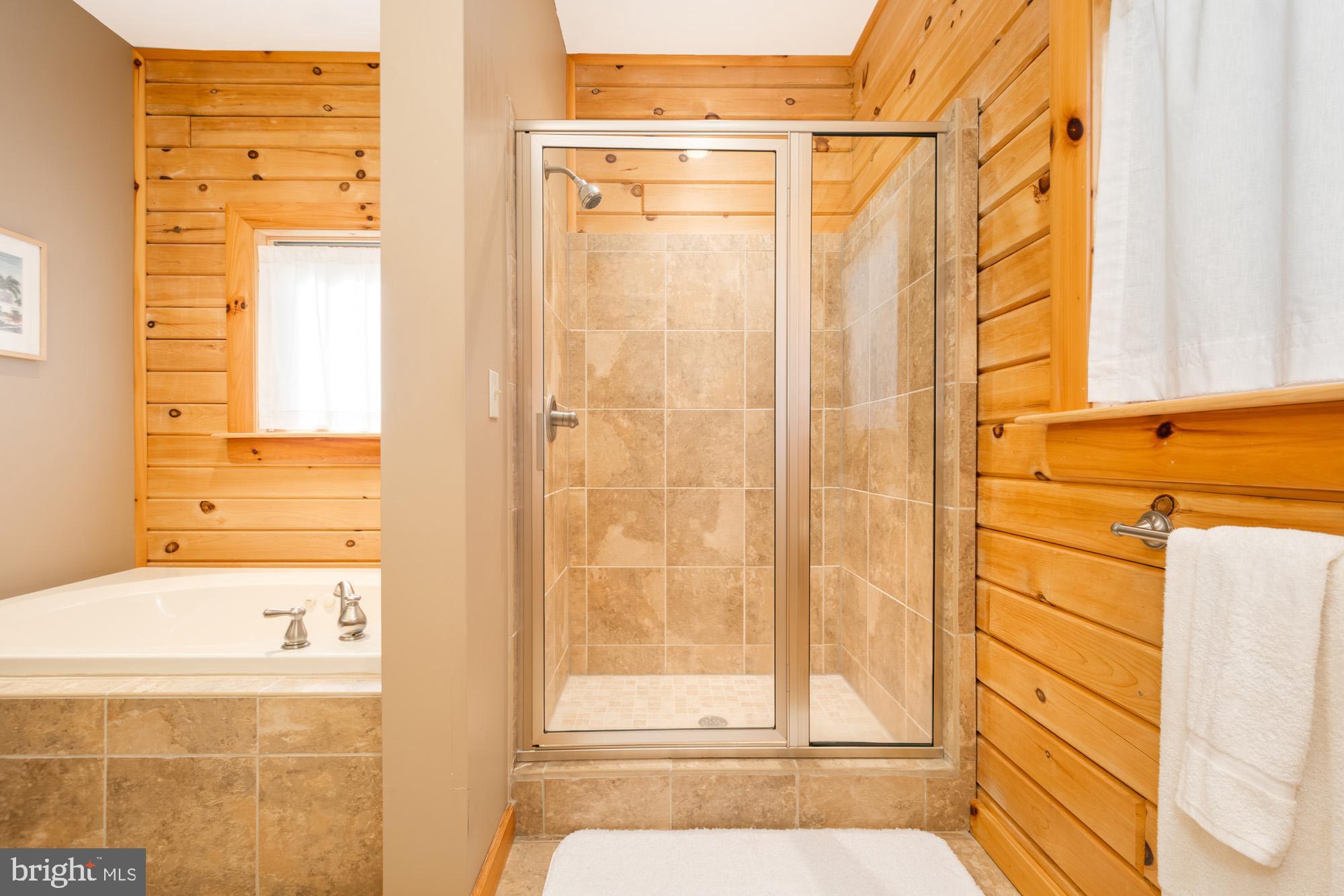 NORTH GLADE COVE - Residential