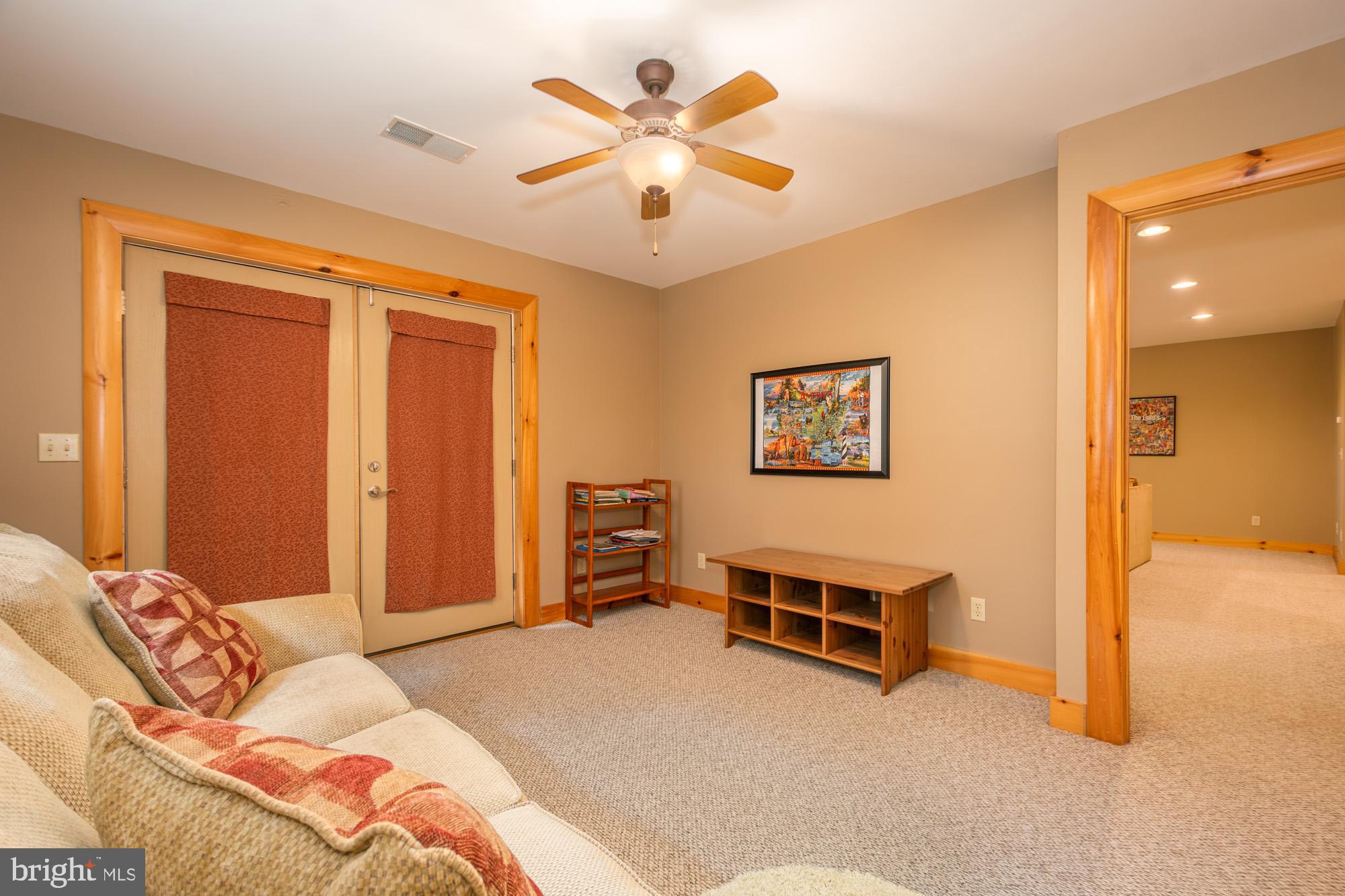 NORTH GLADE COVE - Residential