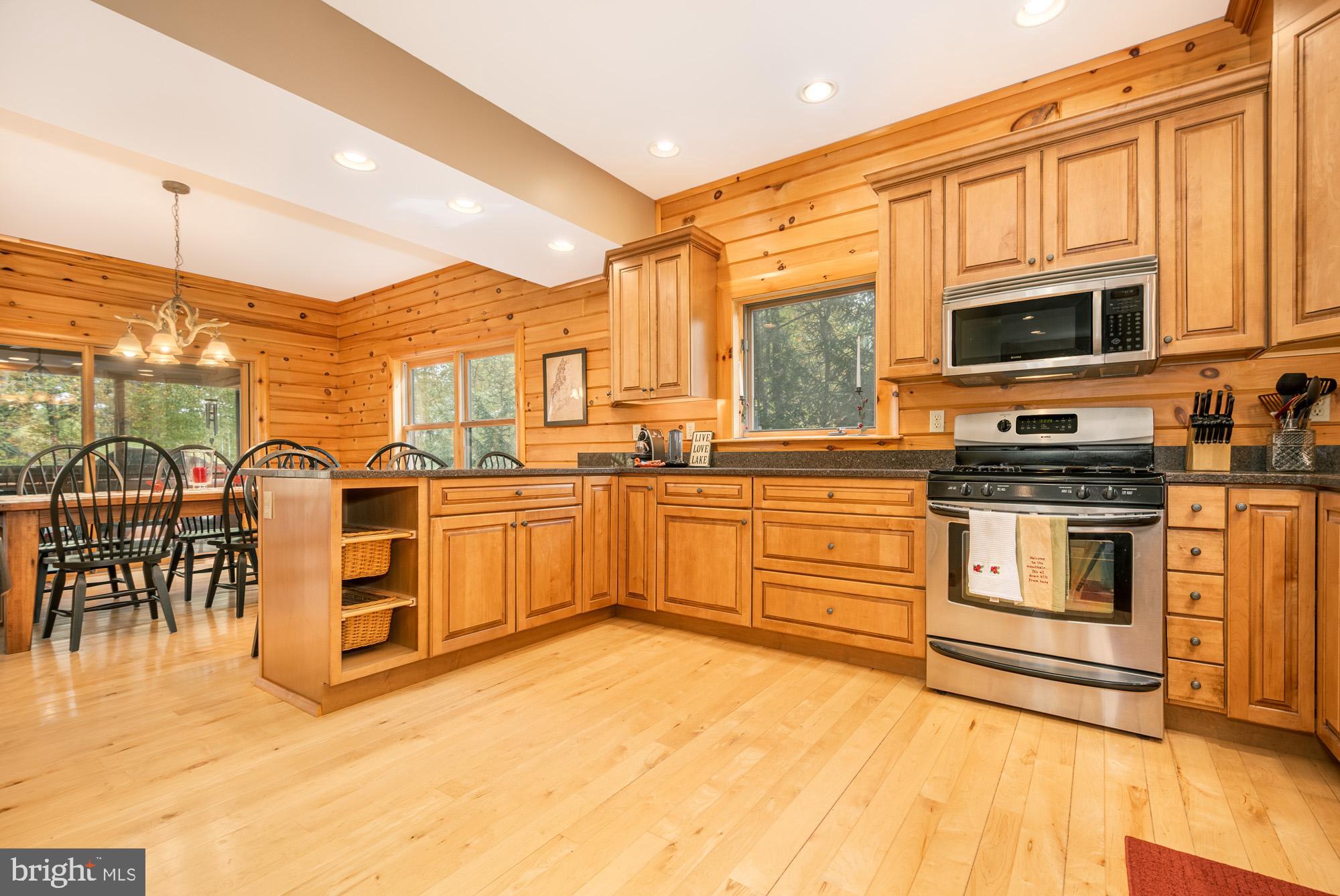 NORTH GLADE COVE - Residential