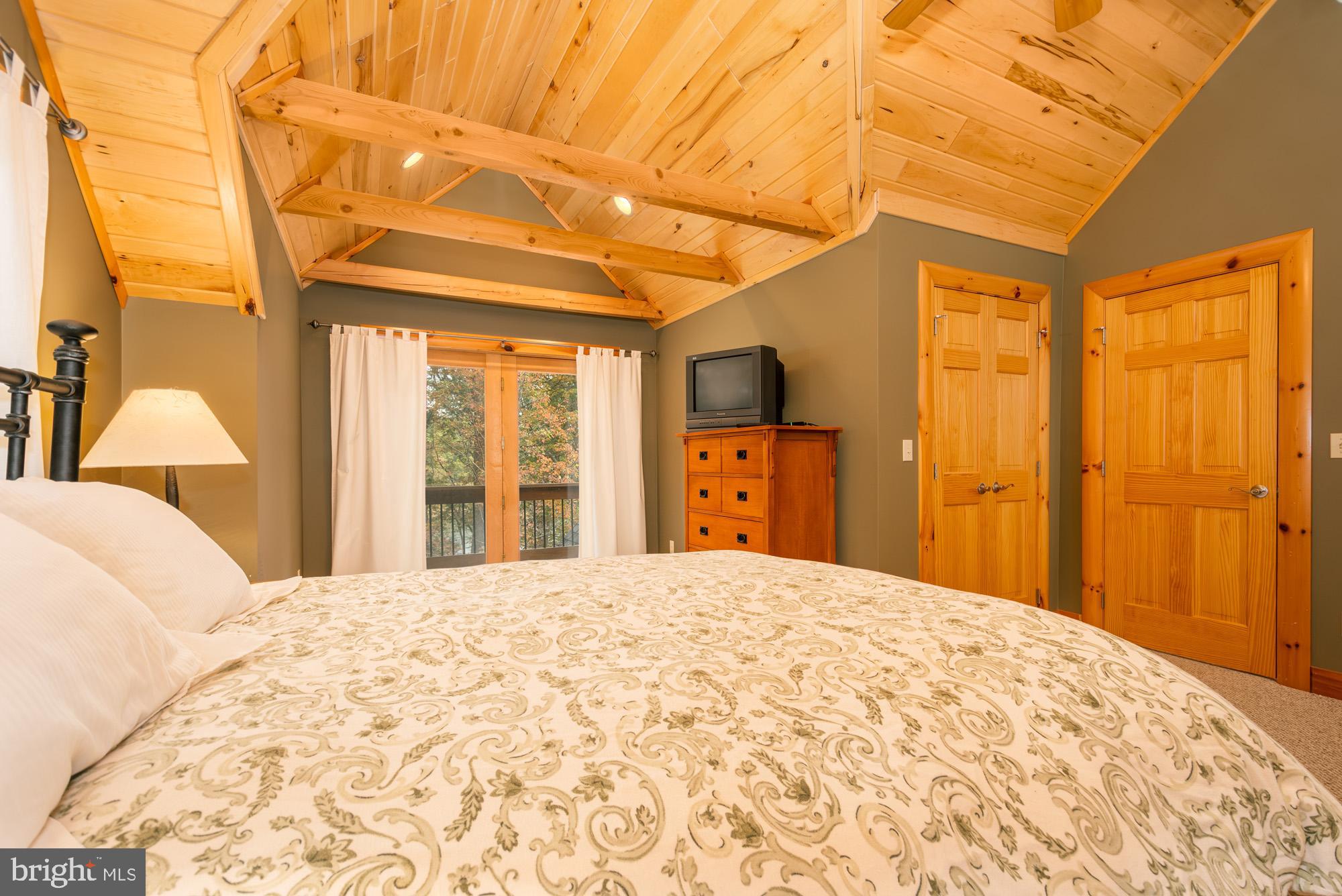 NORTH GLADE COVE - Residential