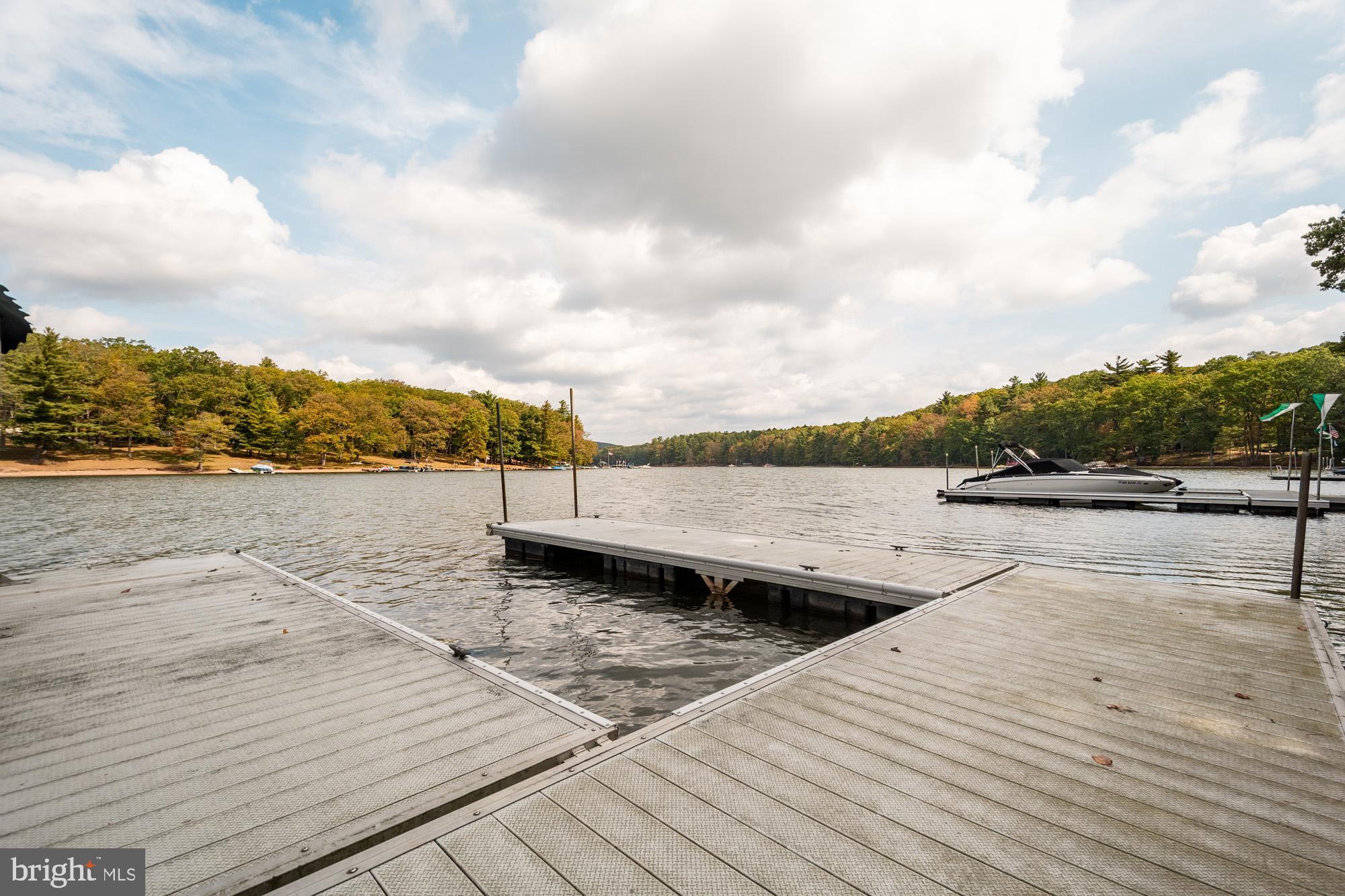 NORTH GLADE COVE - Residential