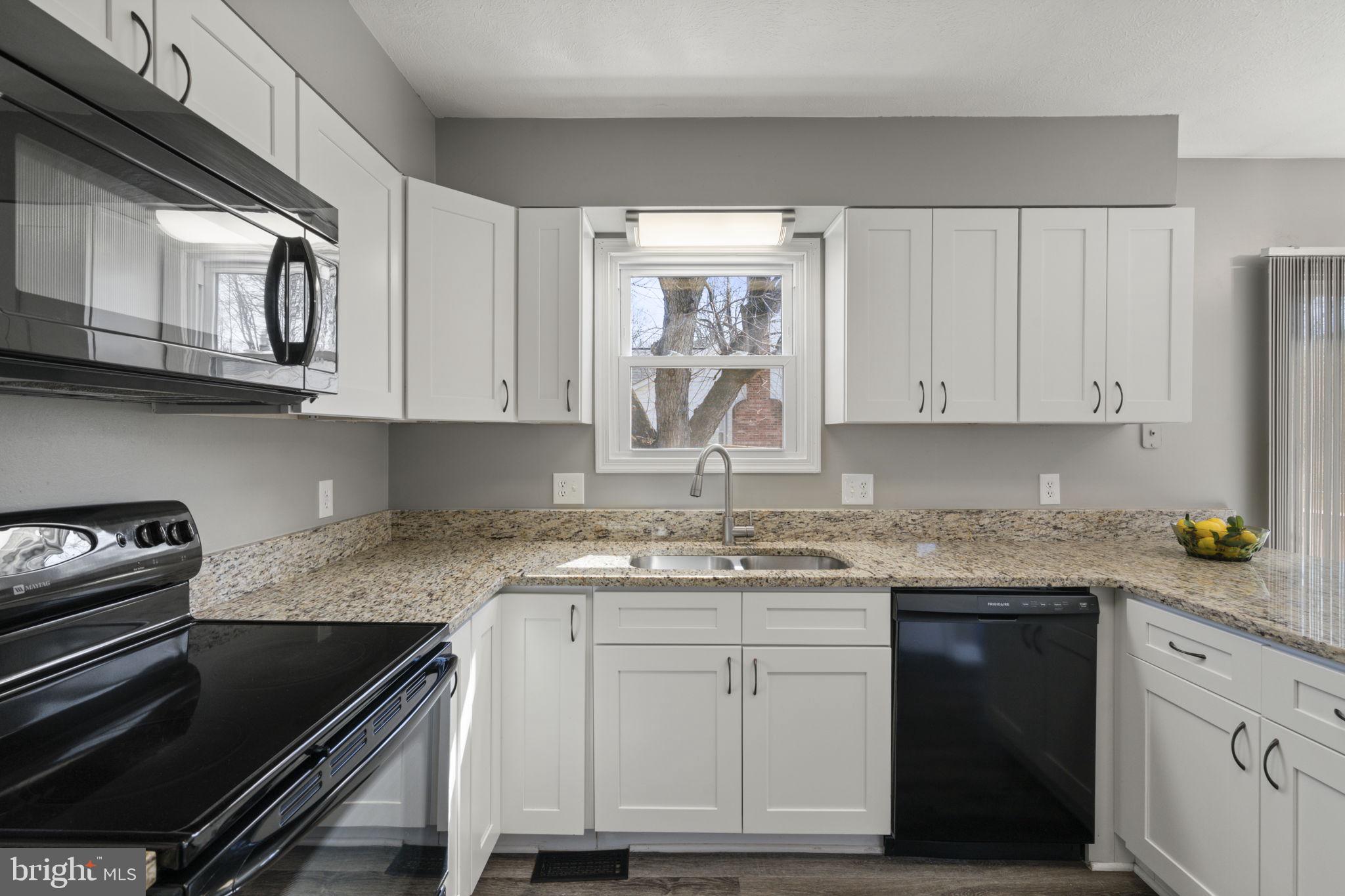 VISTA WOODS - Residential