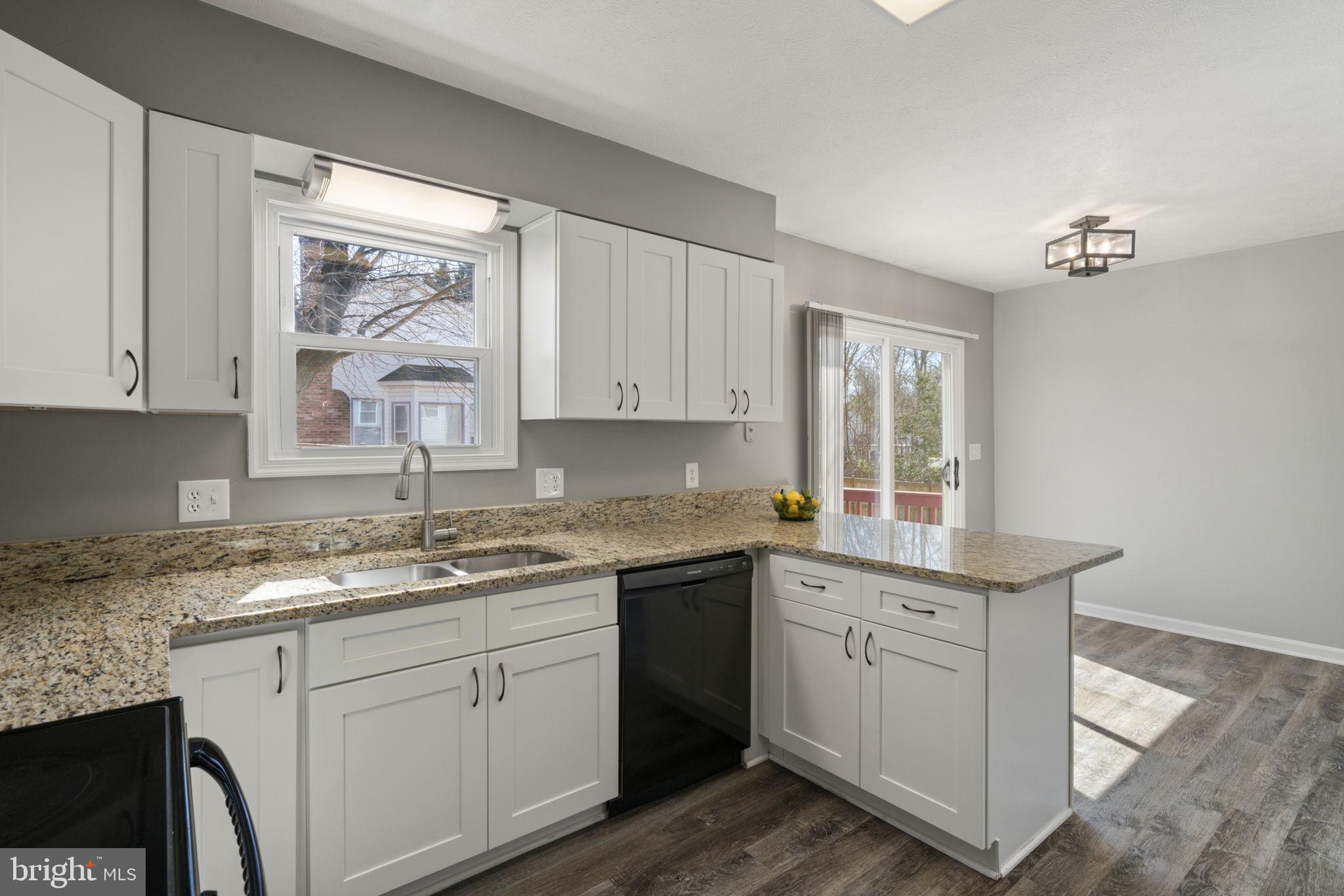 VISTA WOODS - Residential