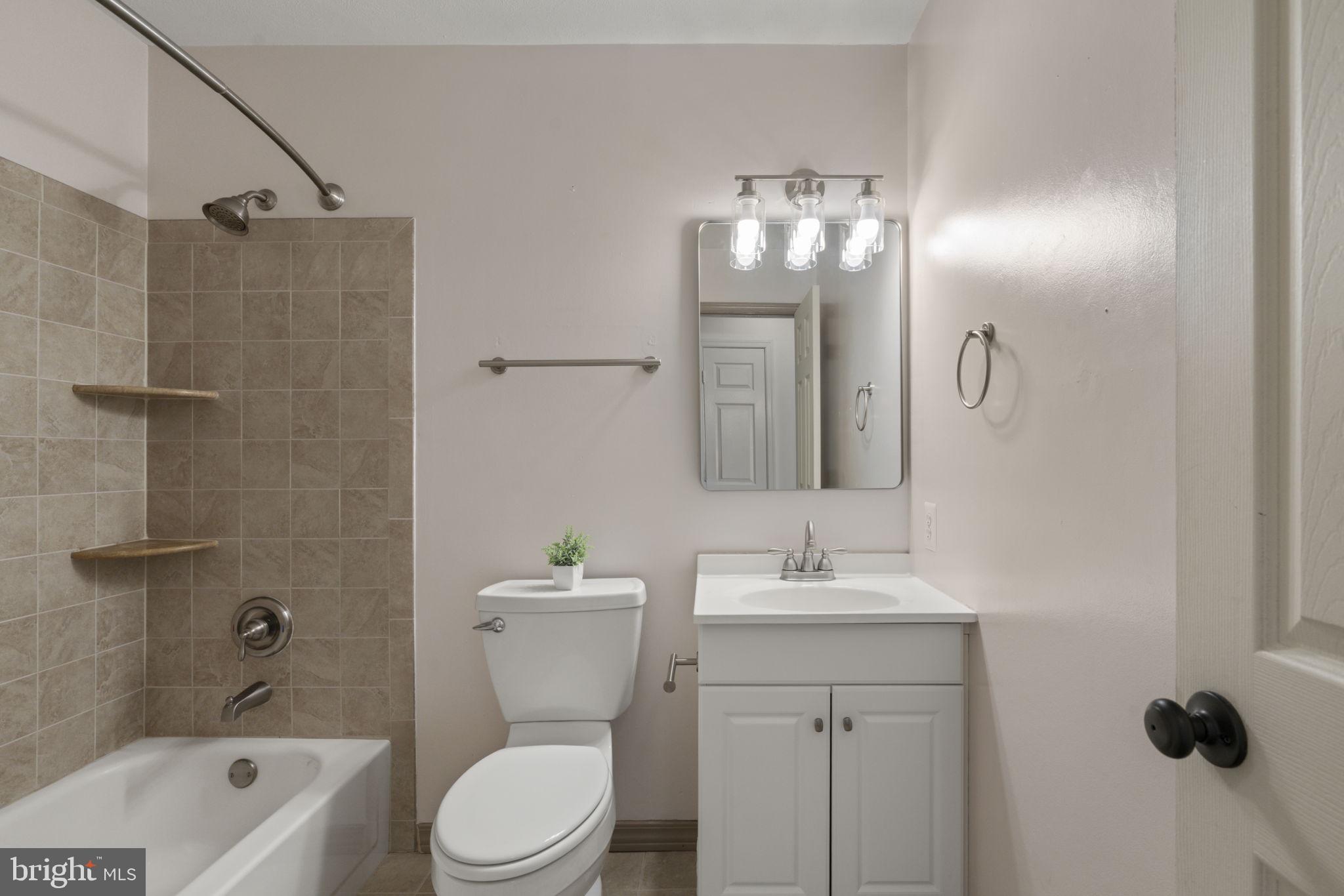 VISTA WOODS - Residential