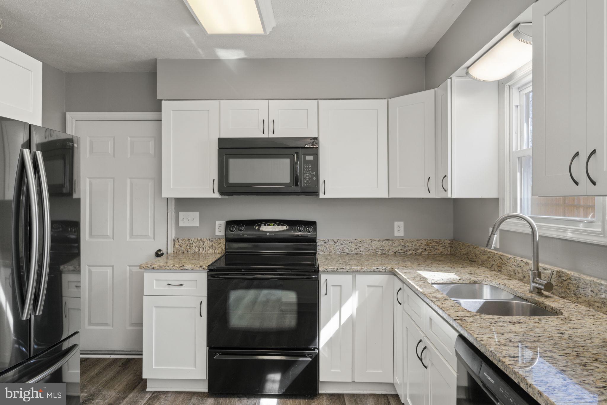 VISTA WOODS - Residential