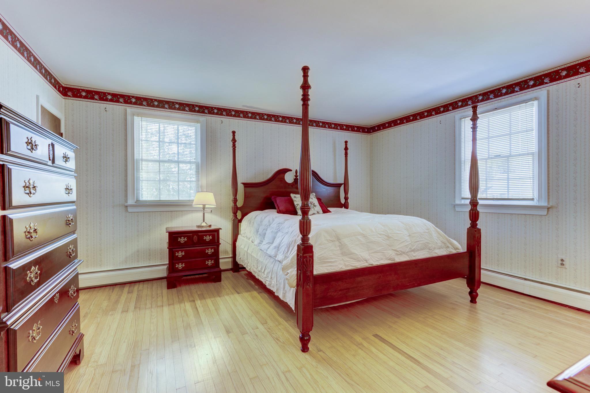 TOWER HILL - Residential