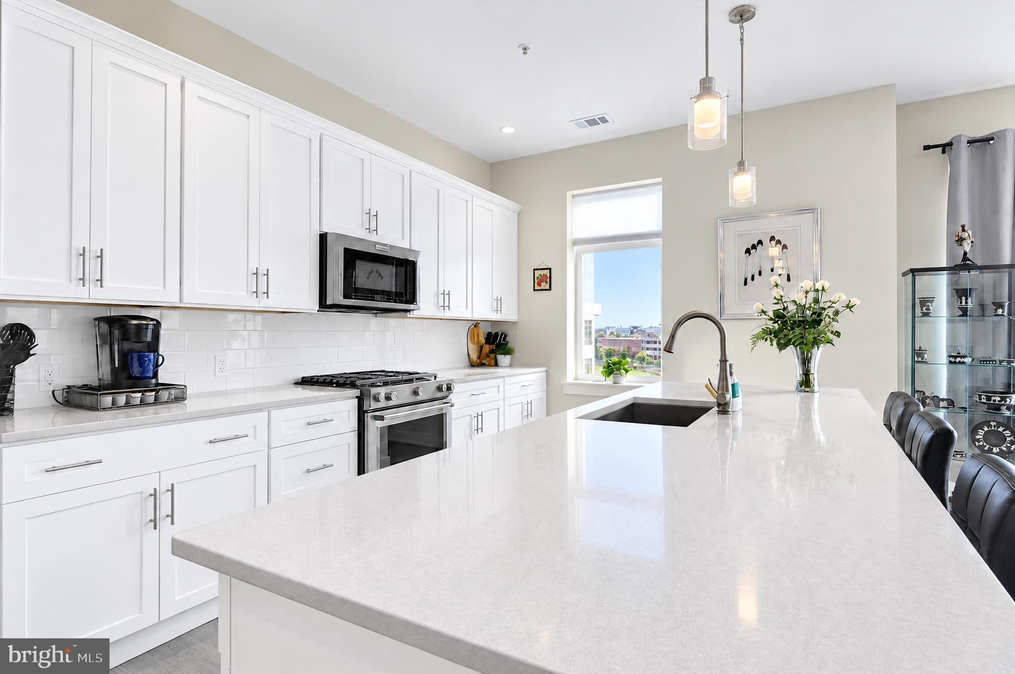 575 S GODDARD BOULEVARD 512