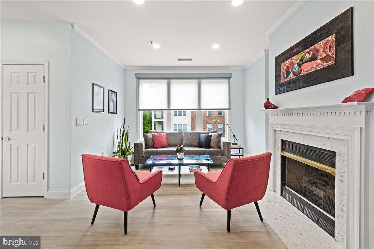 KENTLANDS - Residential