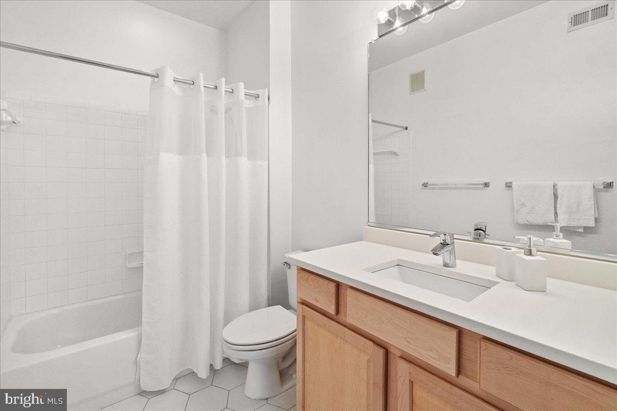 KENTLANDS - Residential