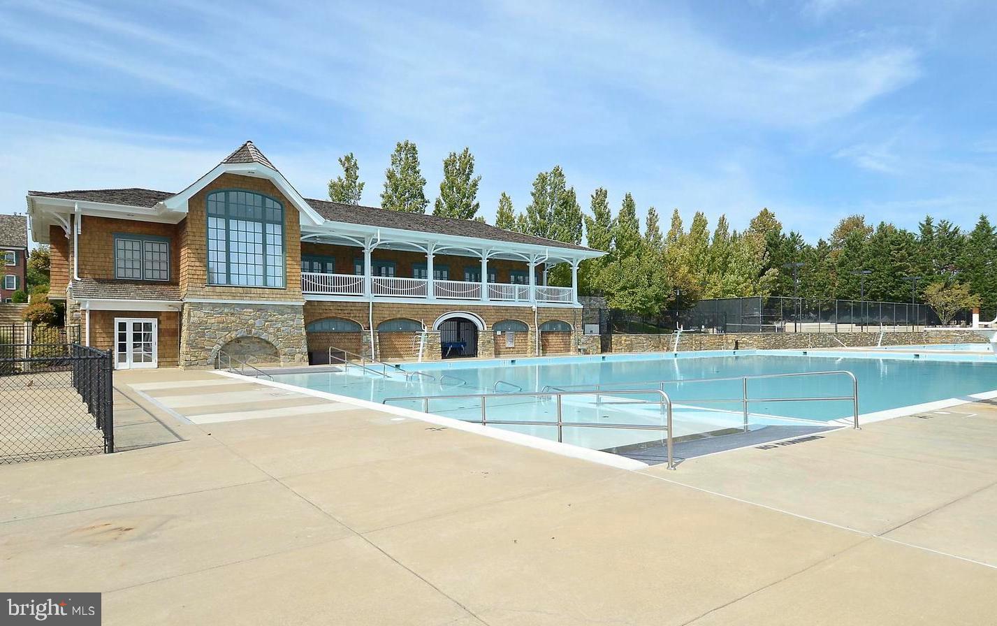 KENTLANDS - Residential