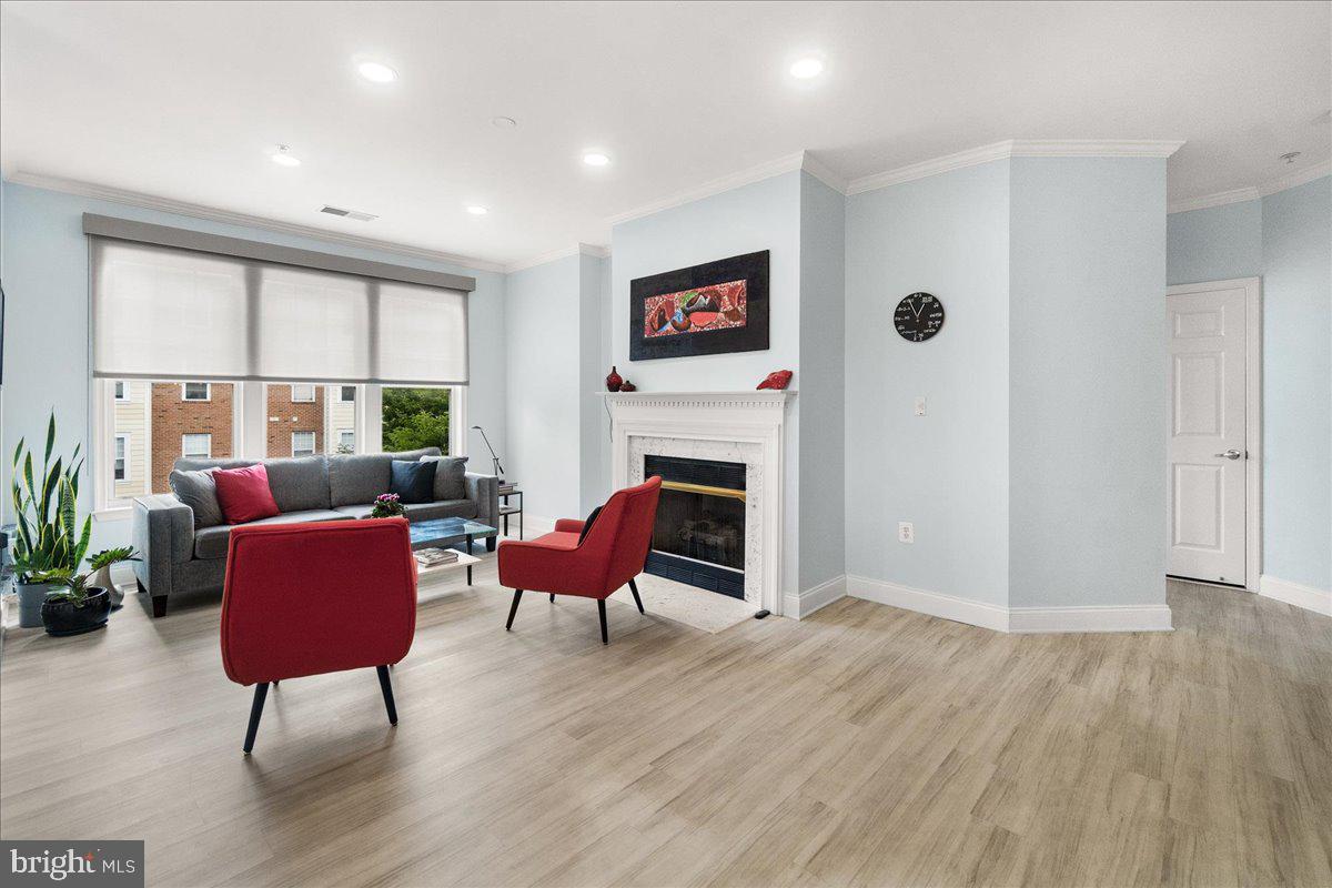 KENTLANDS - Residential