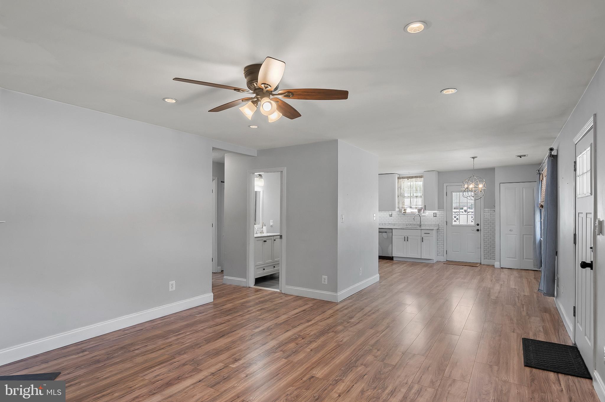 QUEENS PARK - Residential