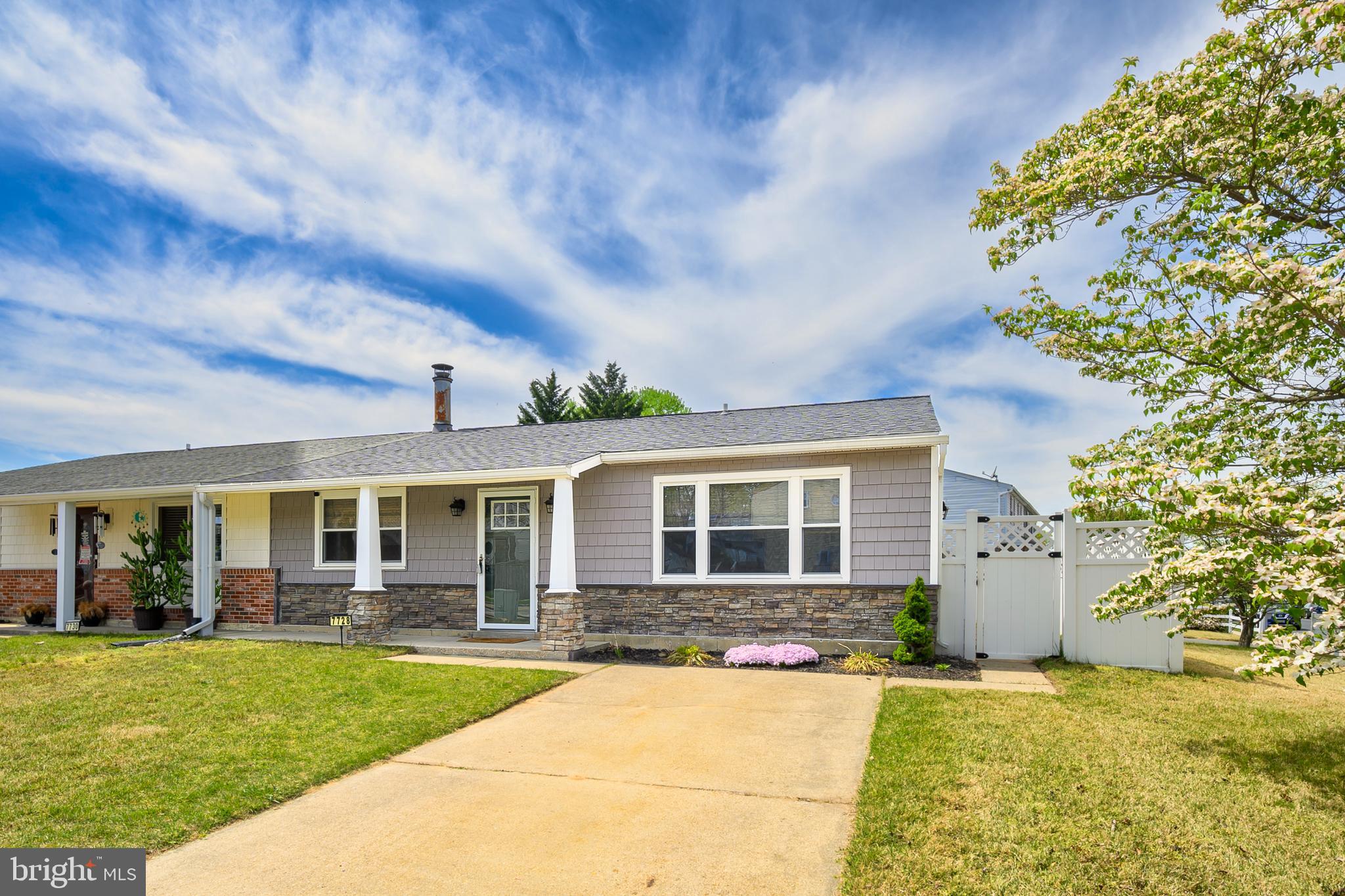 QUEENS PARK - Residential