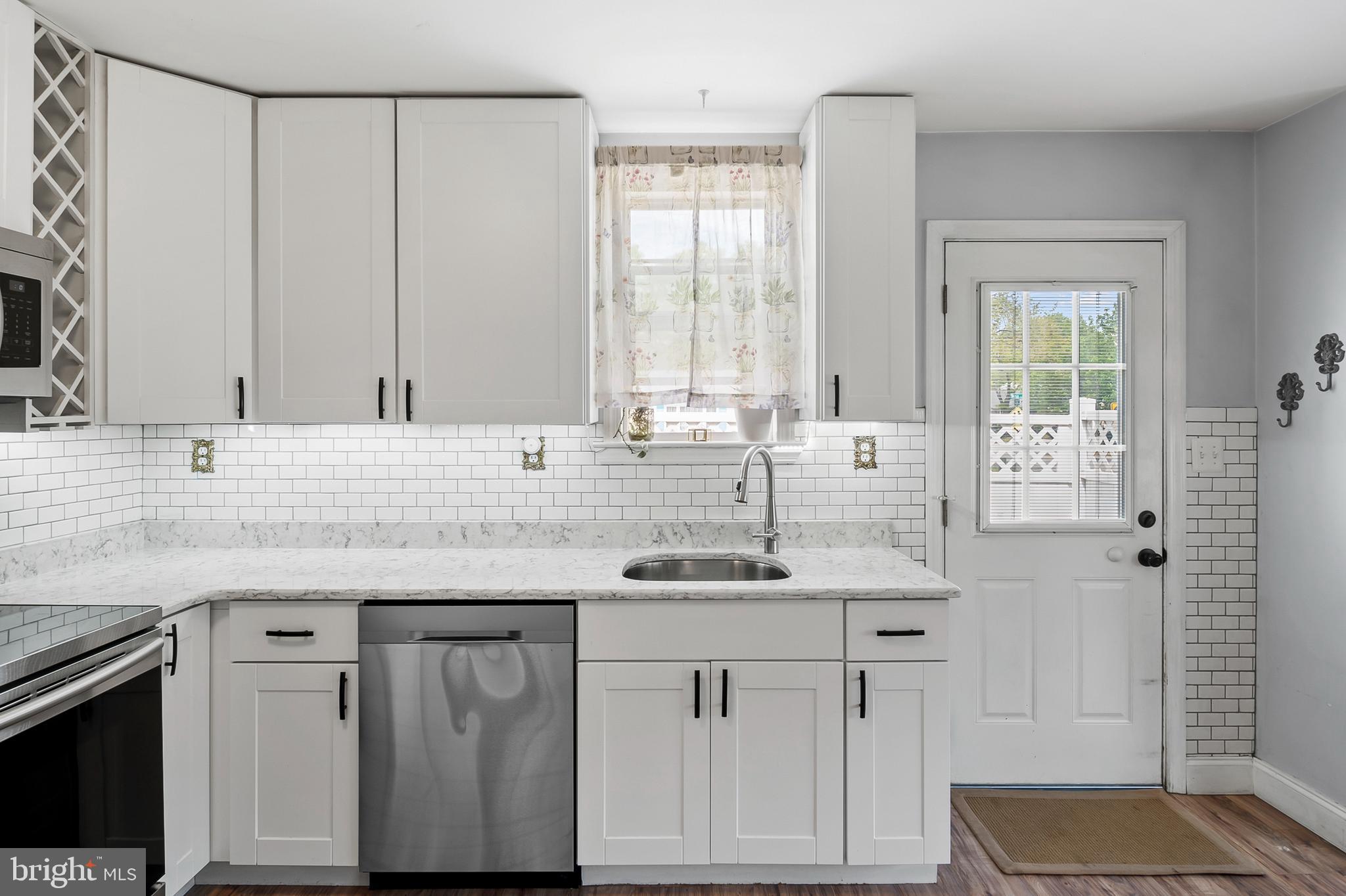 QUEENS PARK - Residential