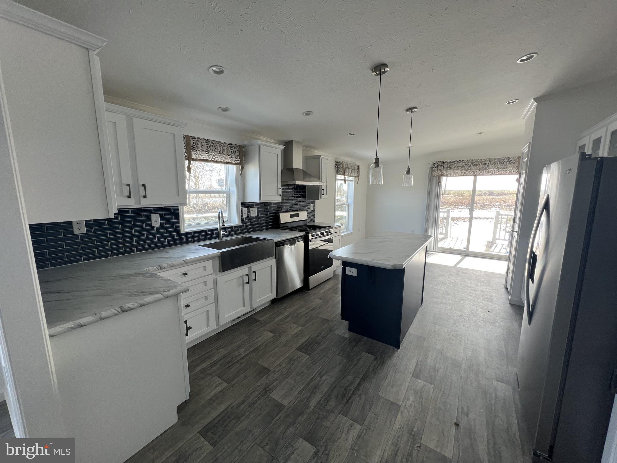 BLUE BELL MOBILE HOME PARK - Residential