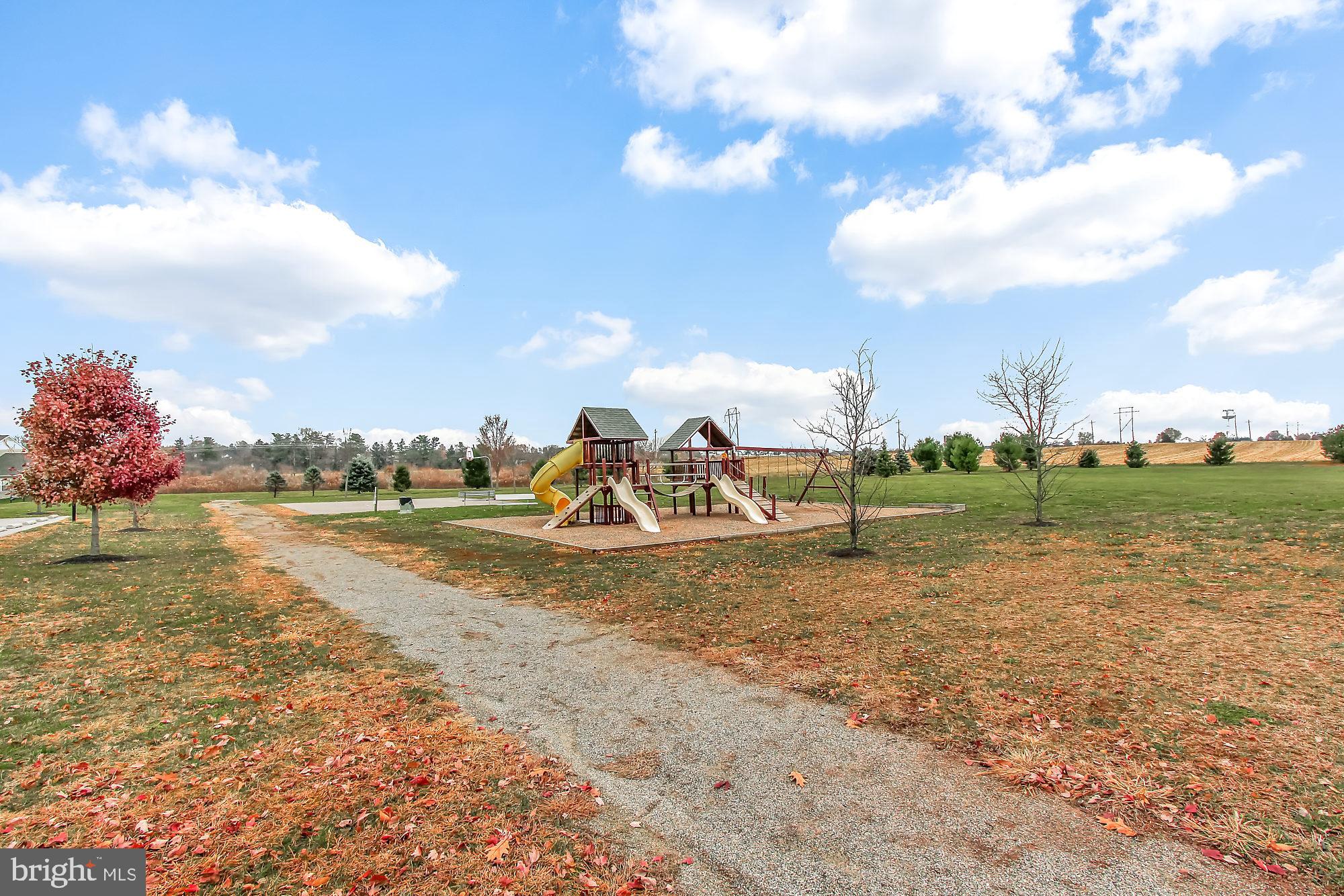 BROWNSTONE MANOR - Residential