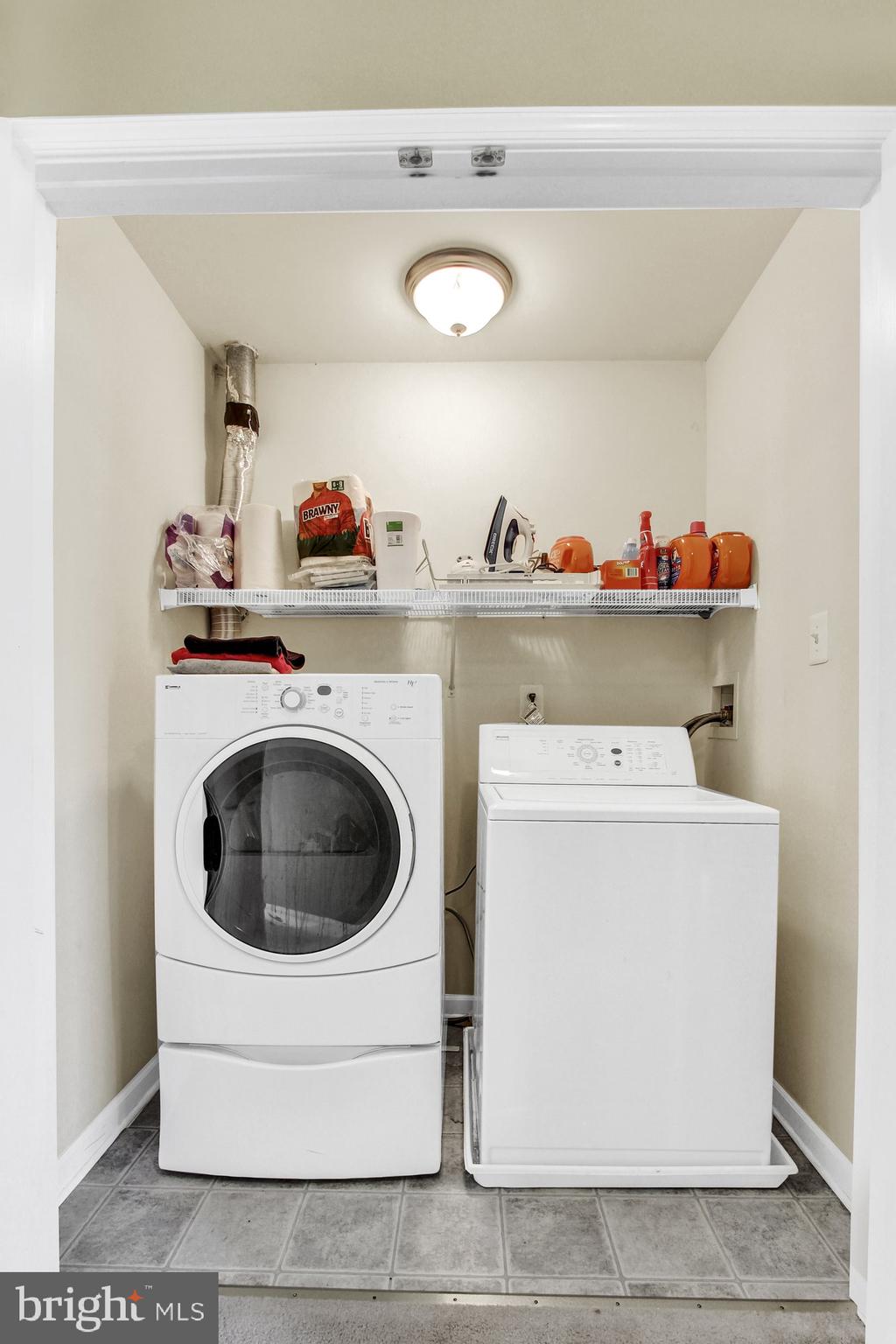 BROWNSTONE MANOR - Residential