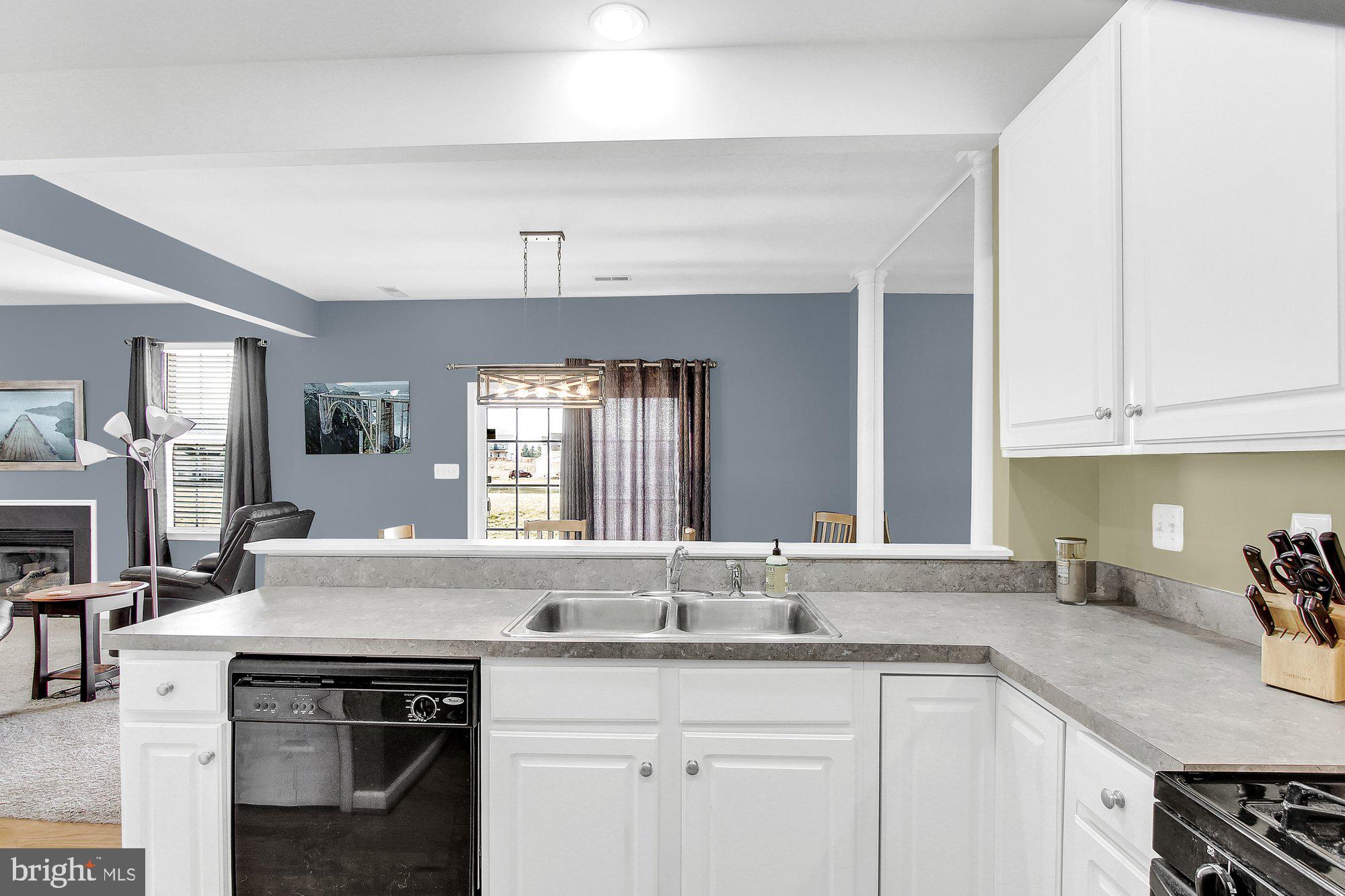 BROWNSTONE MANOR - Residential