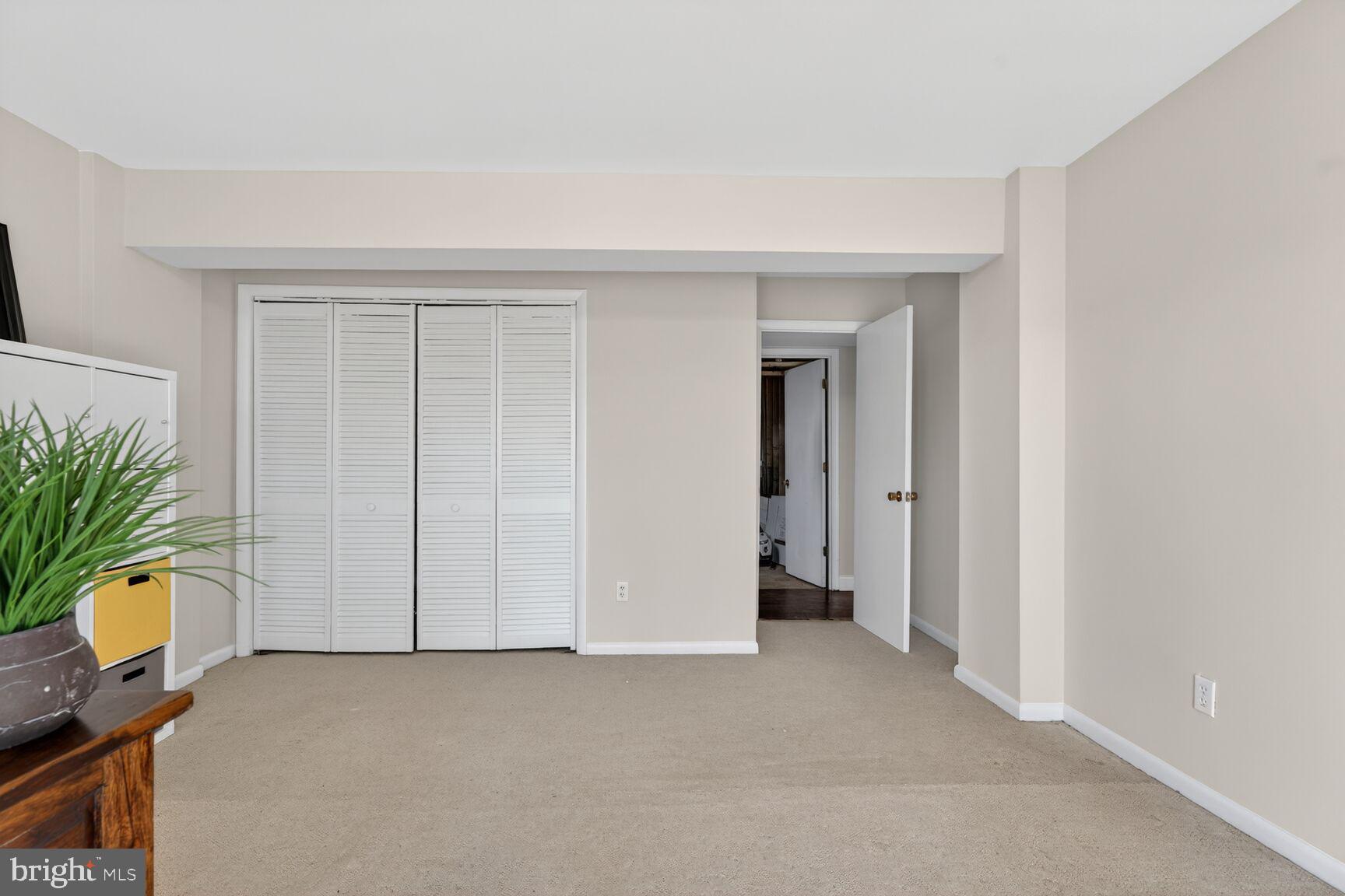 RIVER BEND - Residential