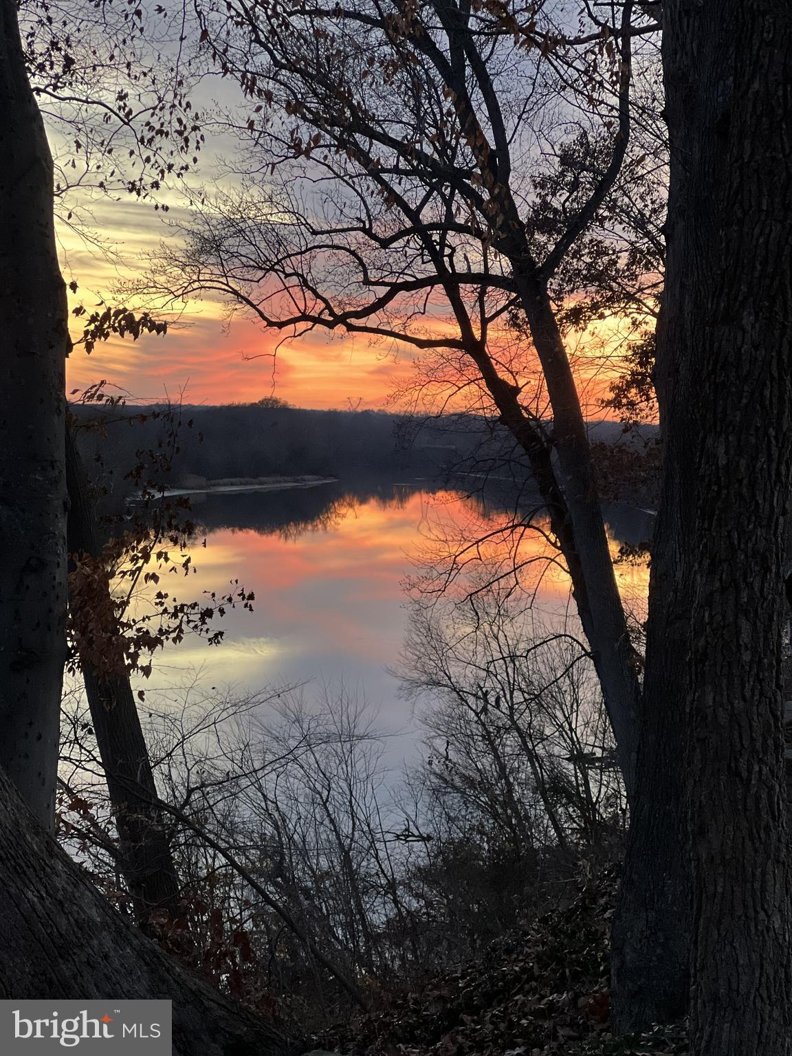 RIVER BEND - Residential