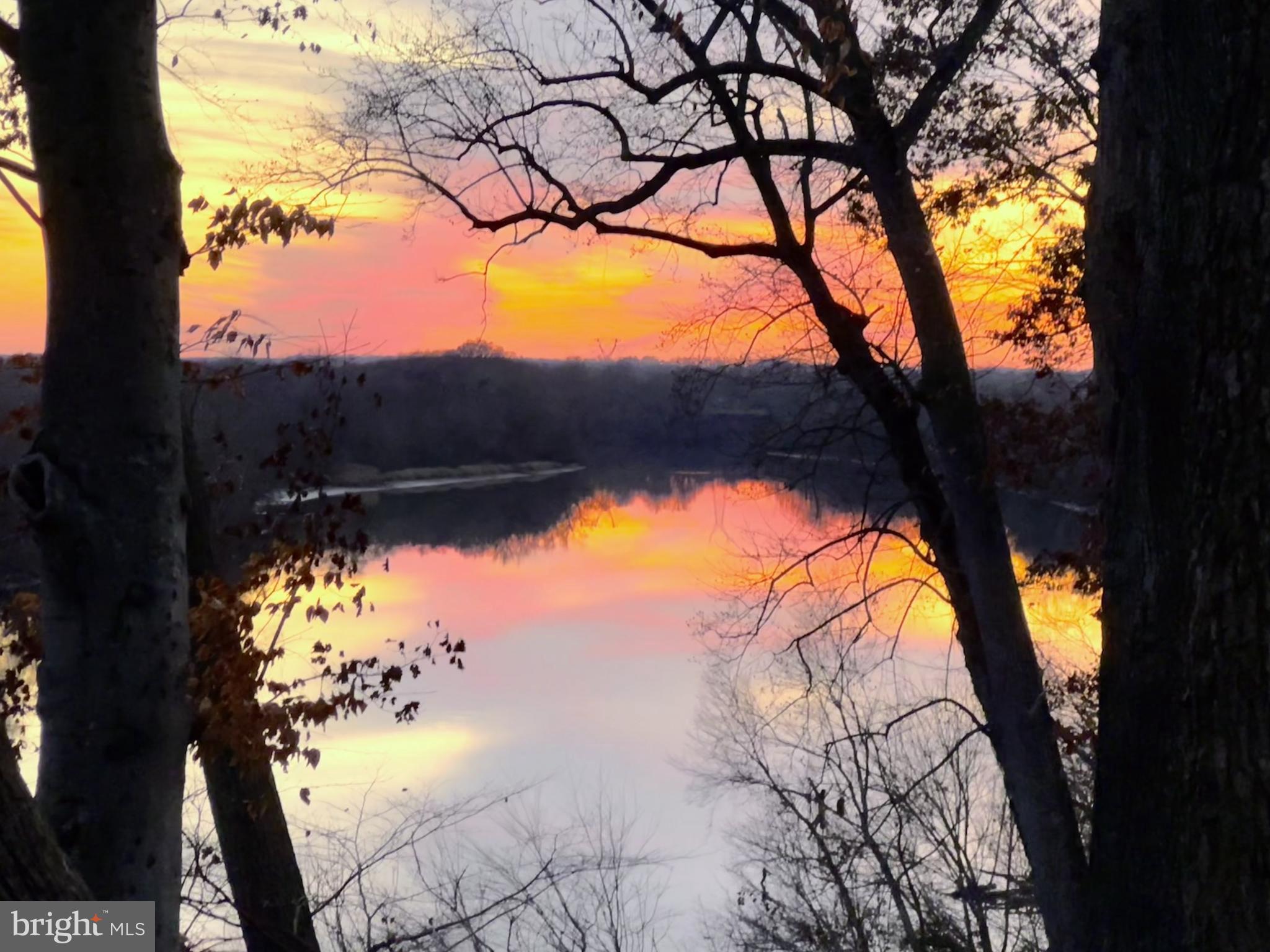 RIVER BEND - Residential