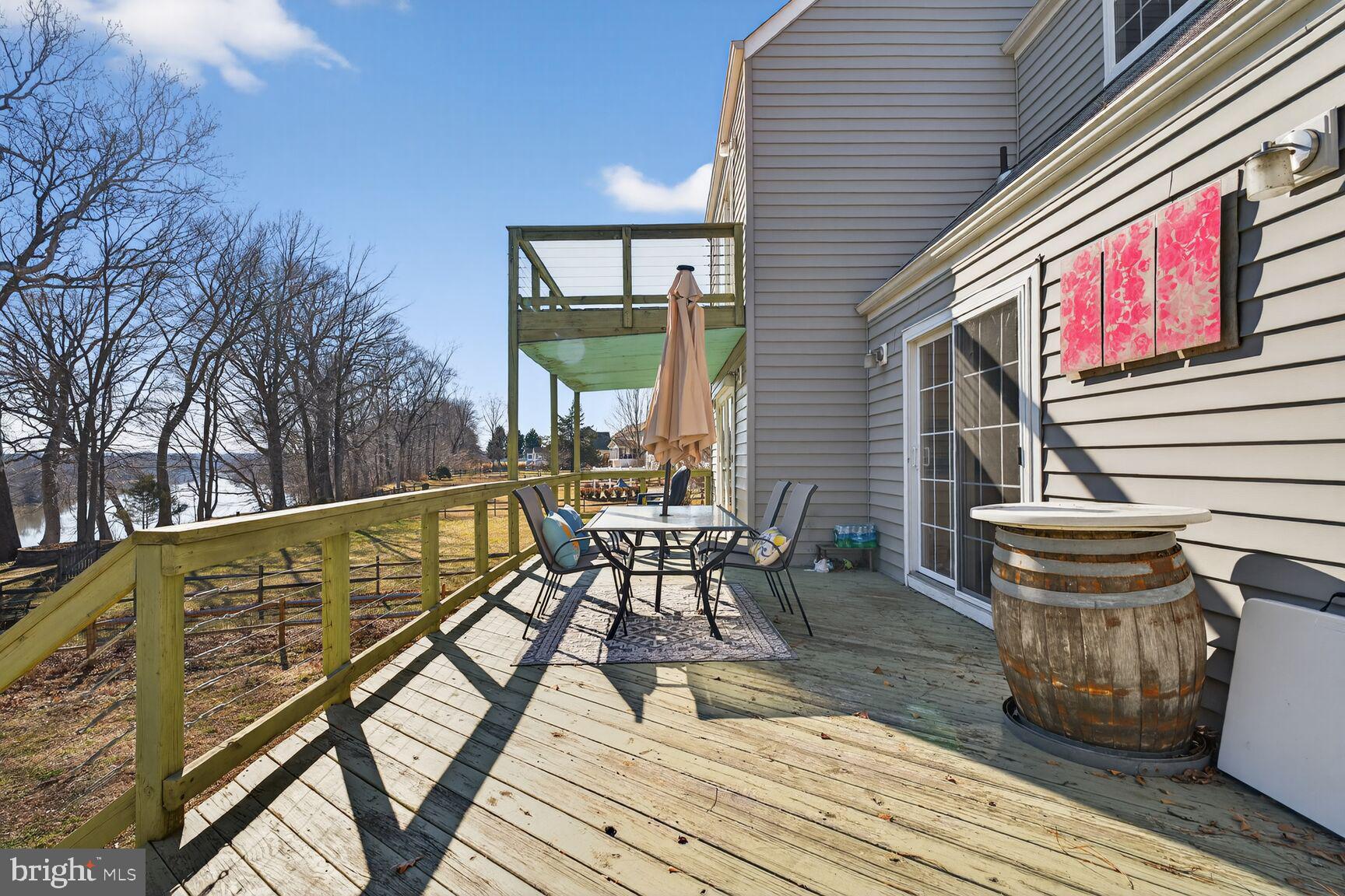 RIVER BEND - Residential