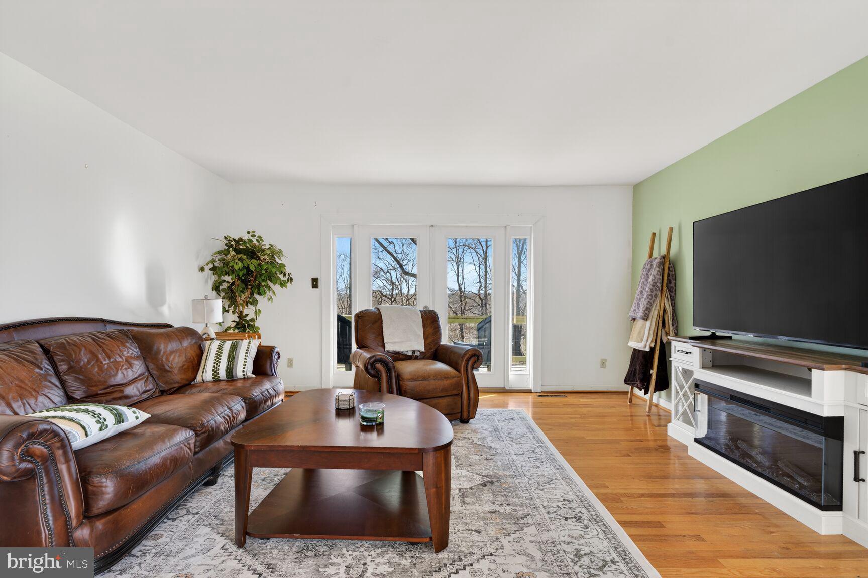 RIVER BEND - Residential