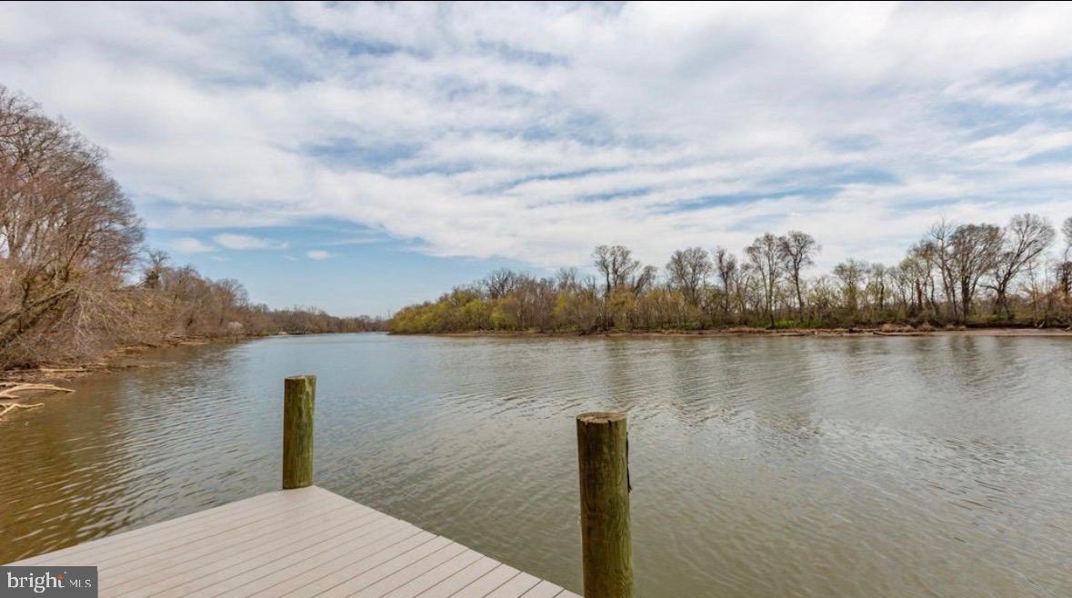 RIVER BEND - Residential