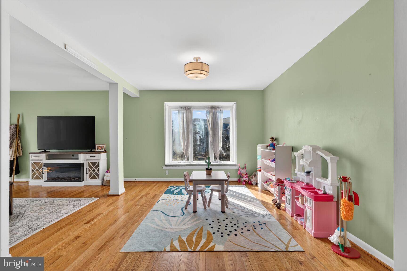 RIVER BEND - Residential