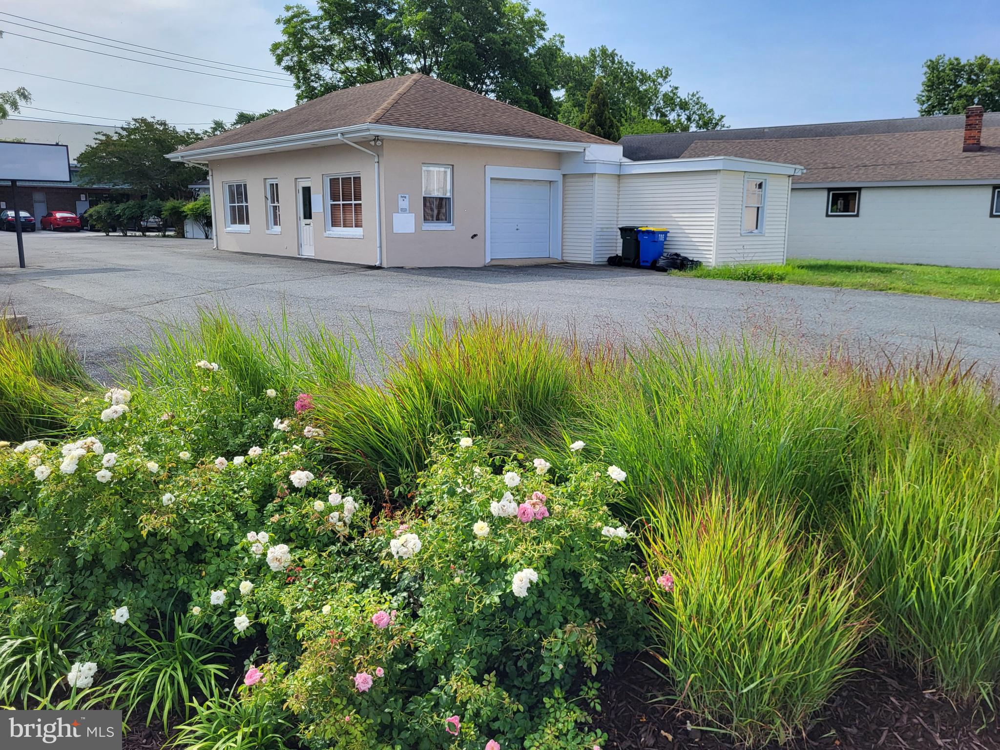 EASTON - Commercial Lease