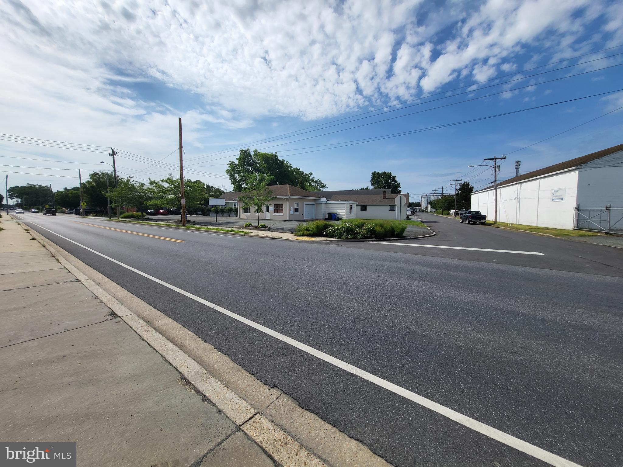 EASTON - Commercial Lease