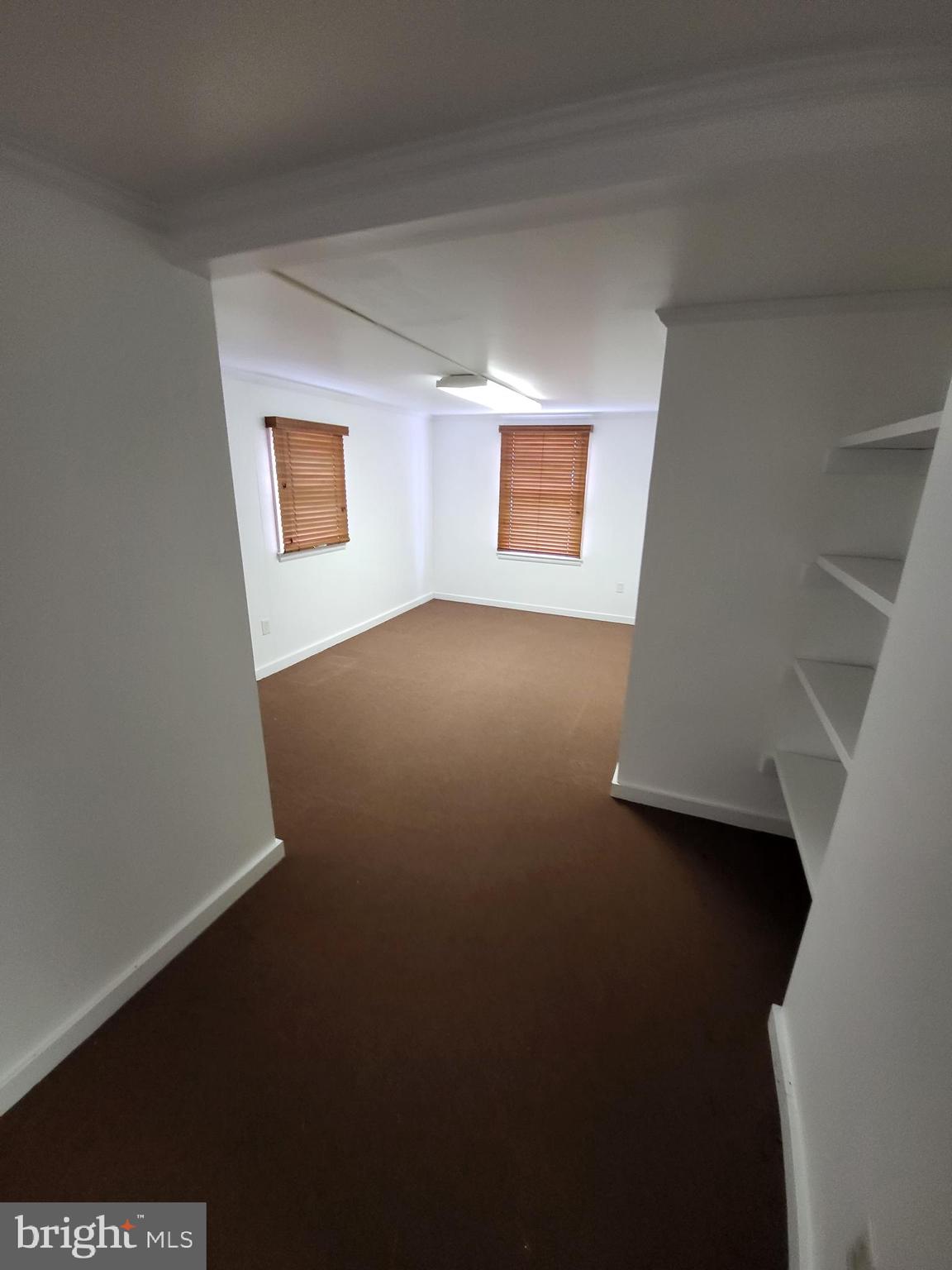 EASTON - Commercial Lease