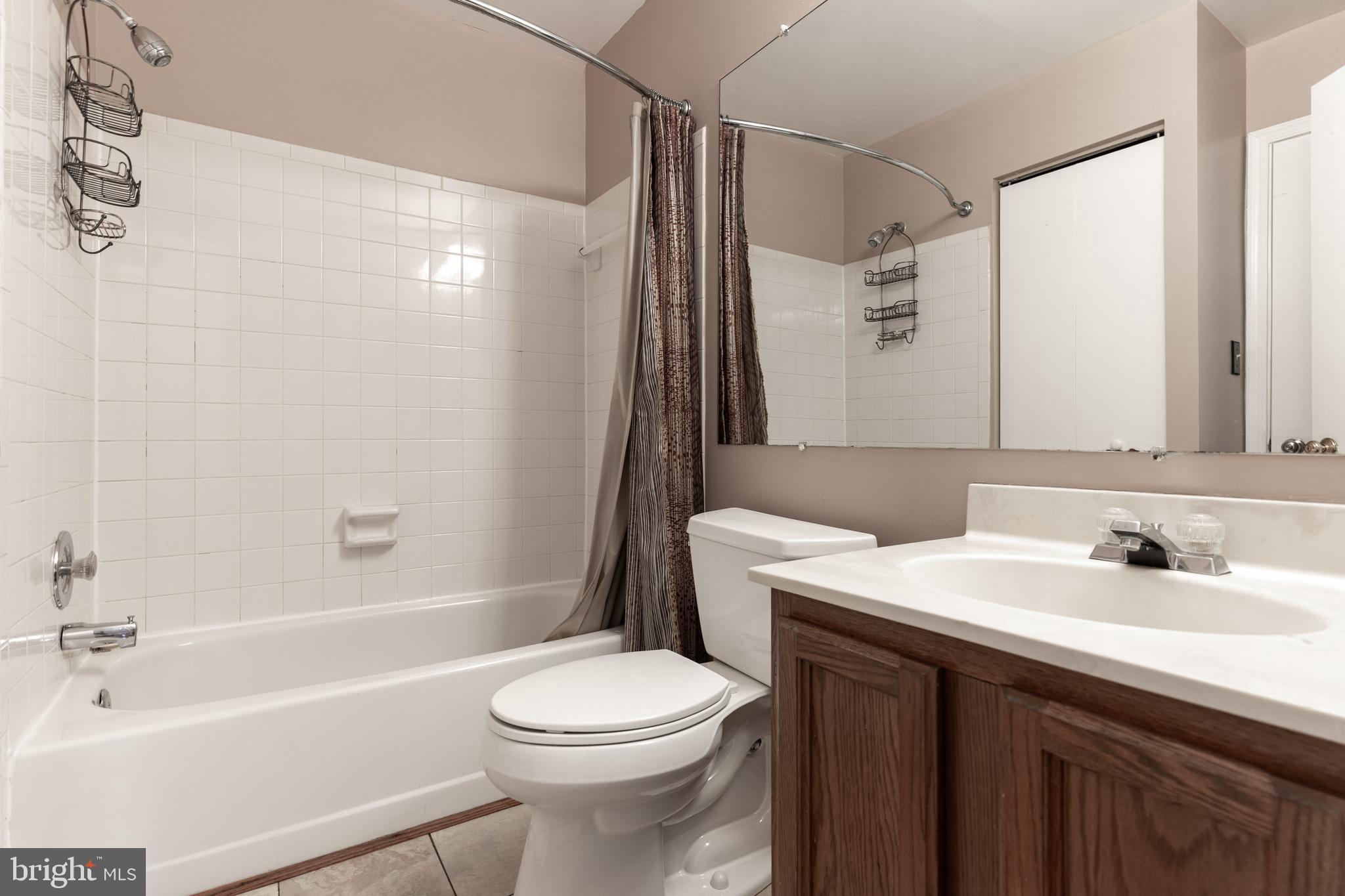 AVONSHIRE - Residential Lease