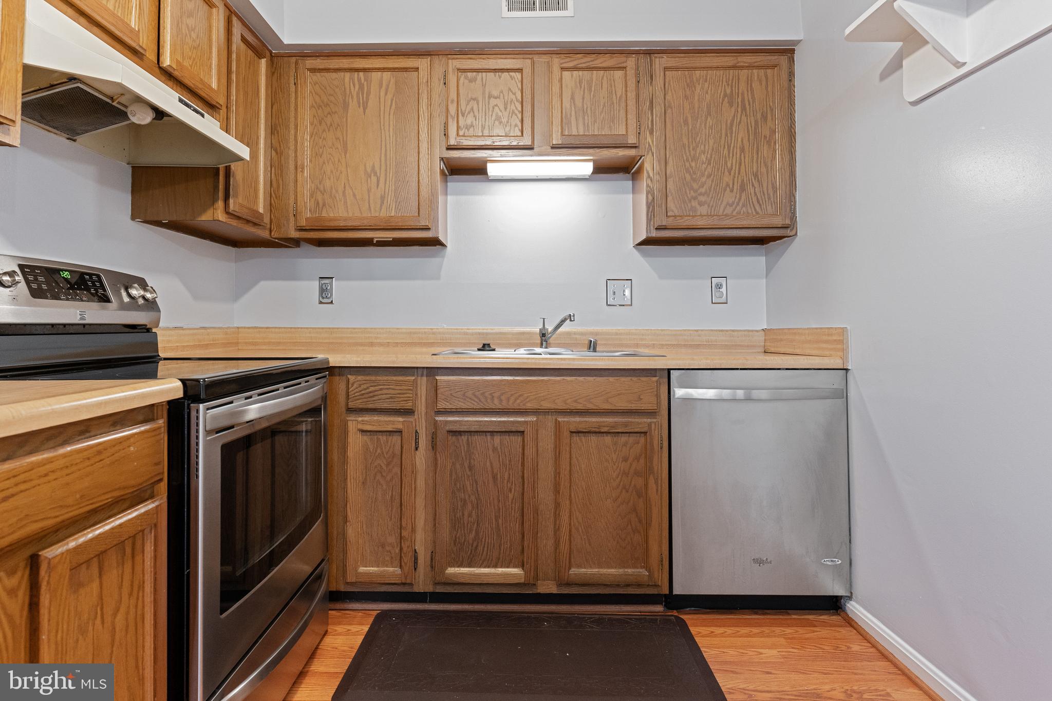 AVONSHIRE - Residential Lease