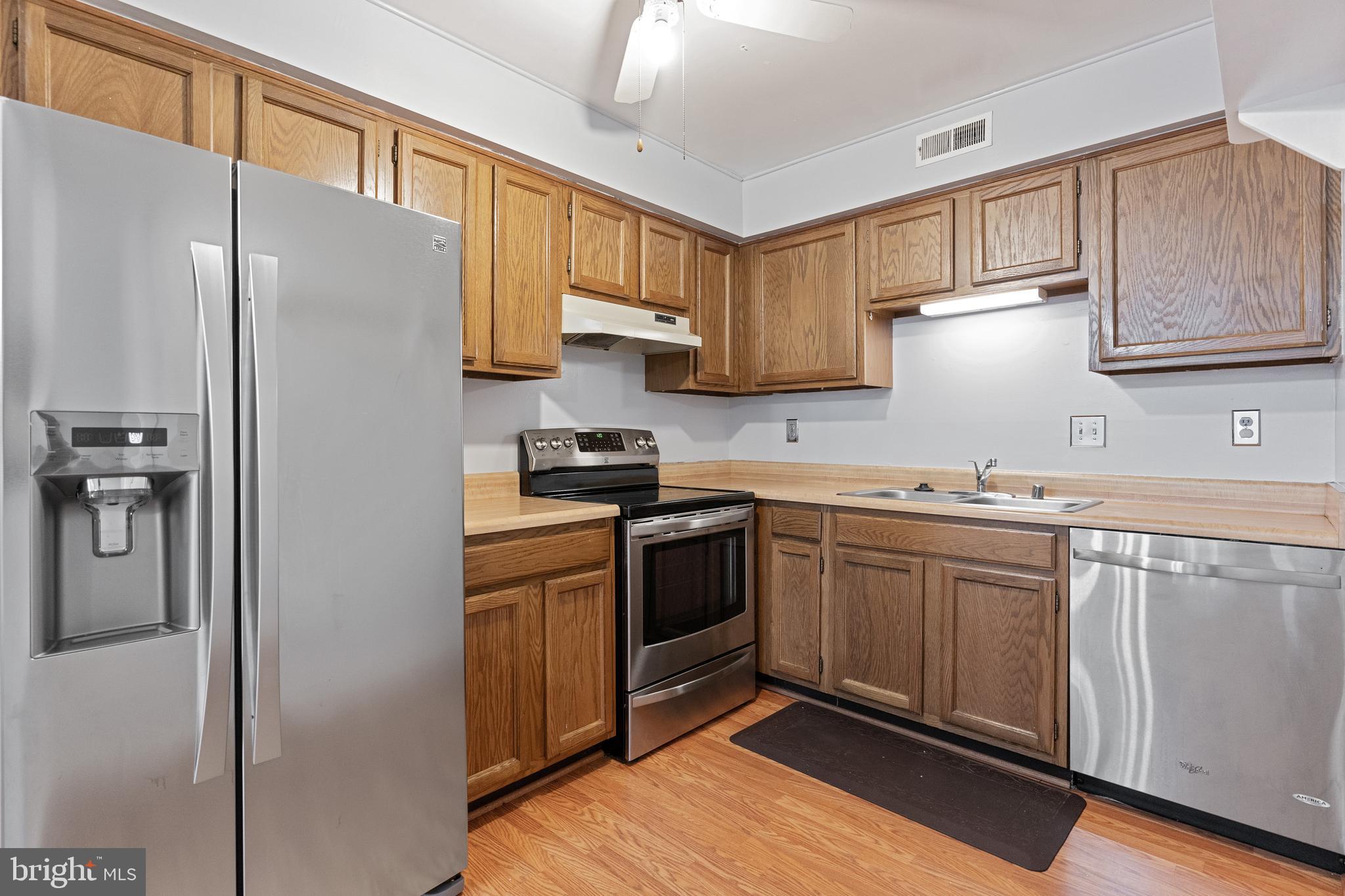 AVONSHIRE - Residential Lease