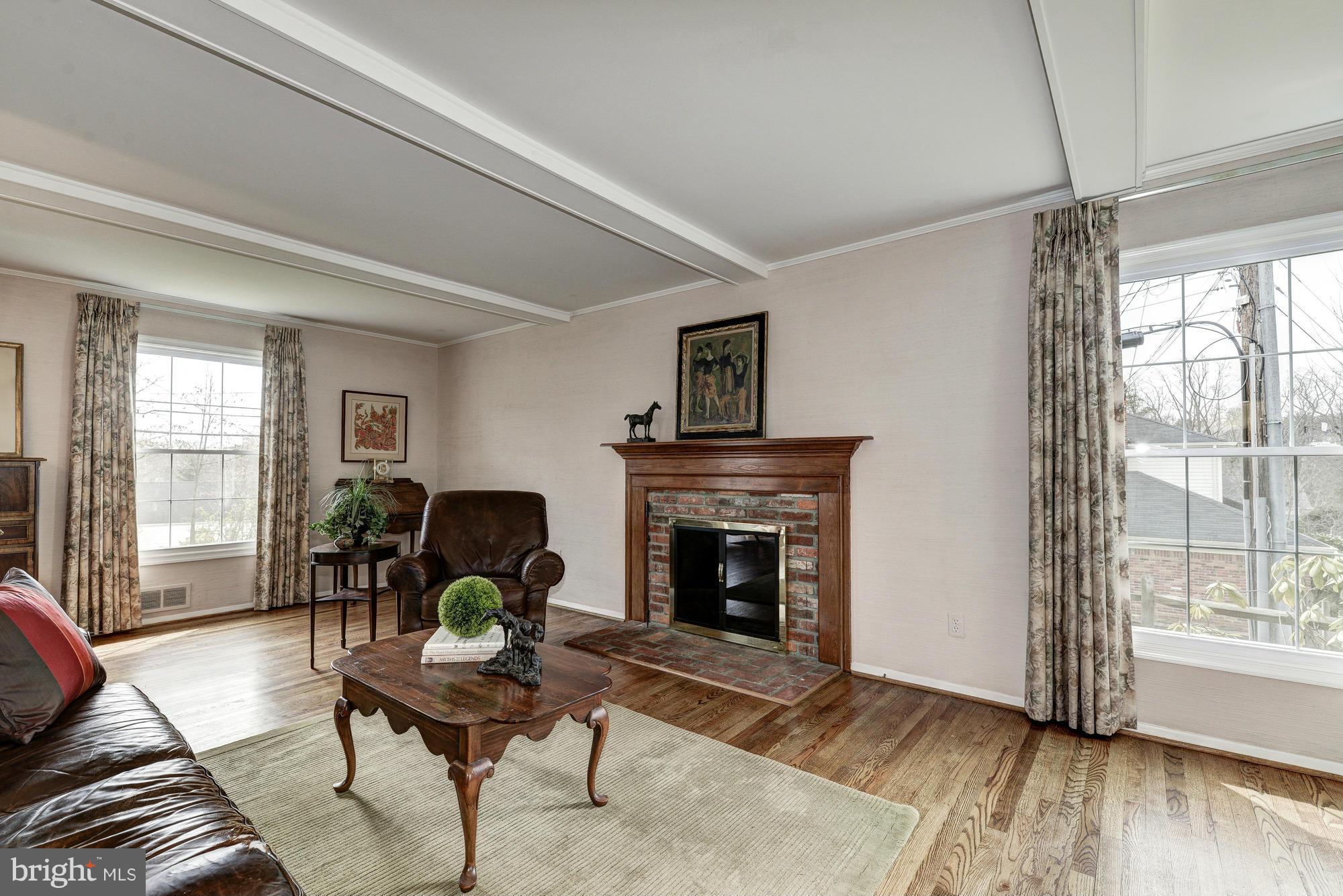 FOX HILLS - Residential