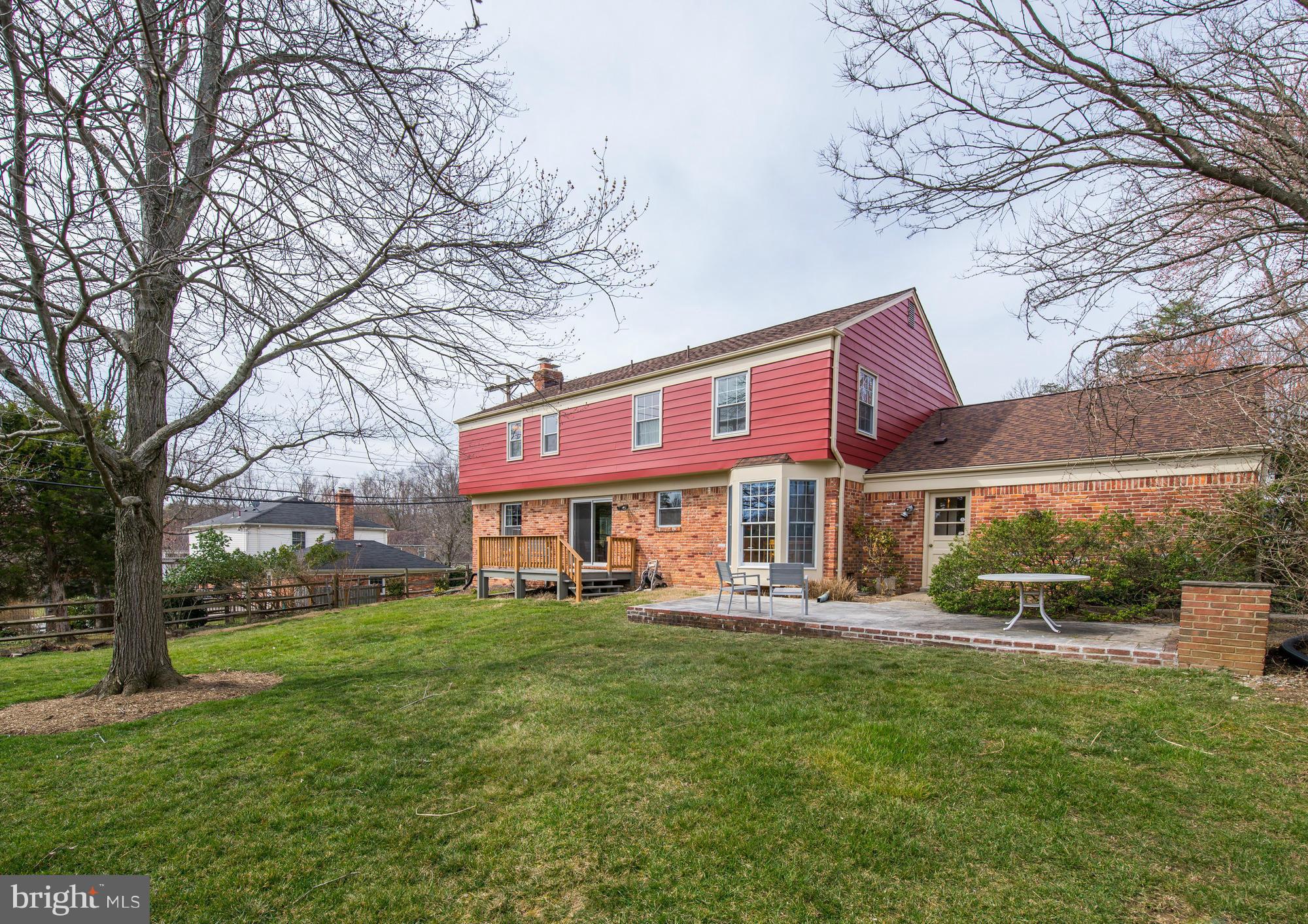 FOX HILLS - Residential